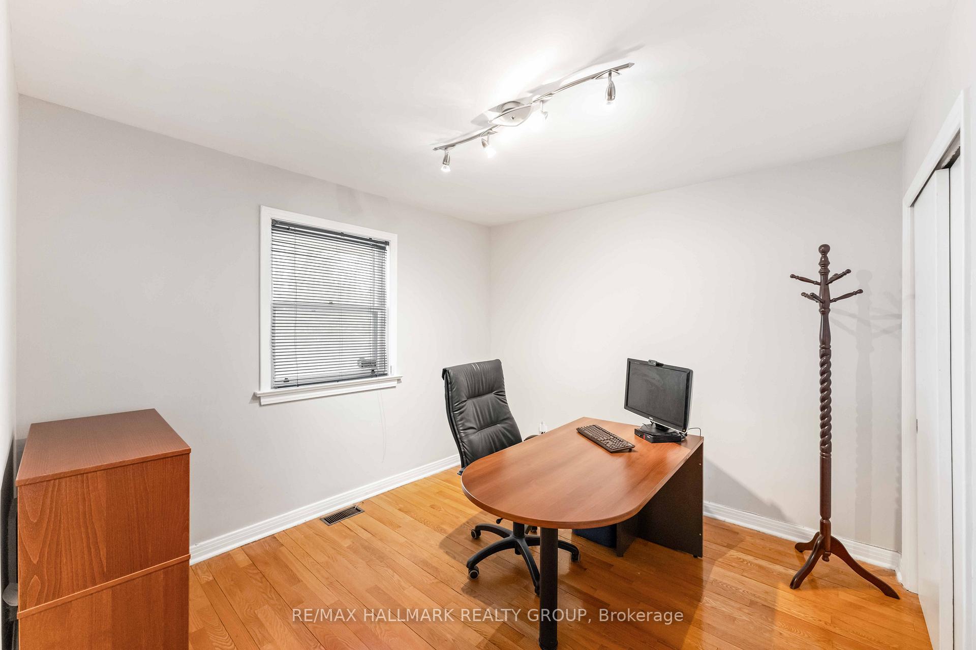 Photo 5 of 608 Cummings Avenue, Ottawa, Castle Heights/Rideau High — HOMEH