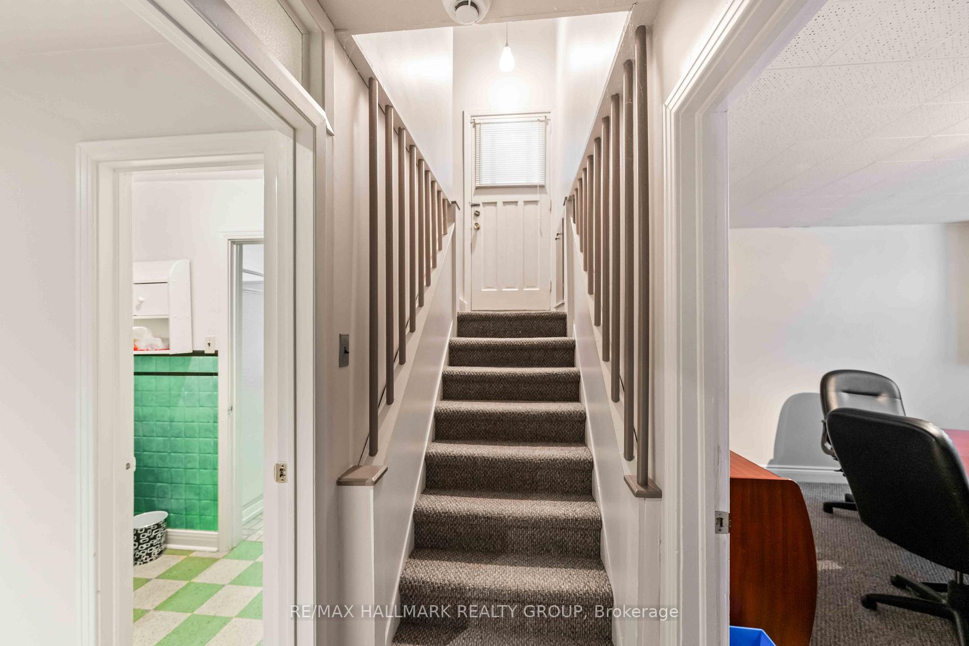 Photo 11 of 608 Cummings Avenue, Ottawa, Castle Heights/Rideau High — HOMEH