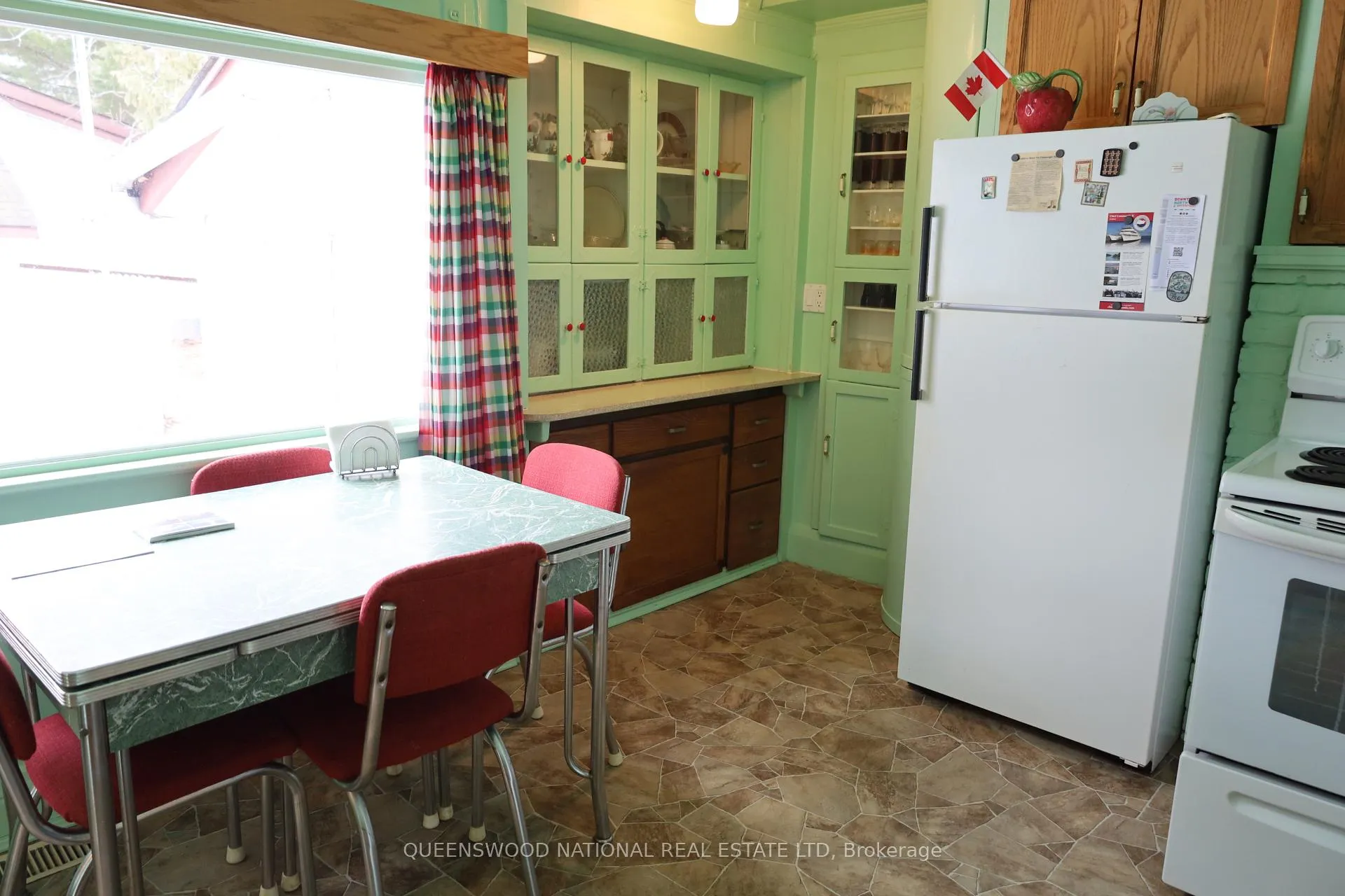 Photo 18 of 369 Wigston Drive, North Bay, Ferris — HOMEH