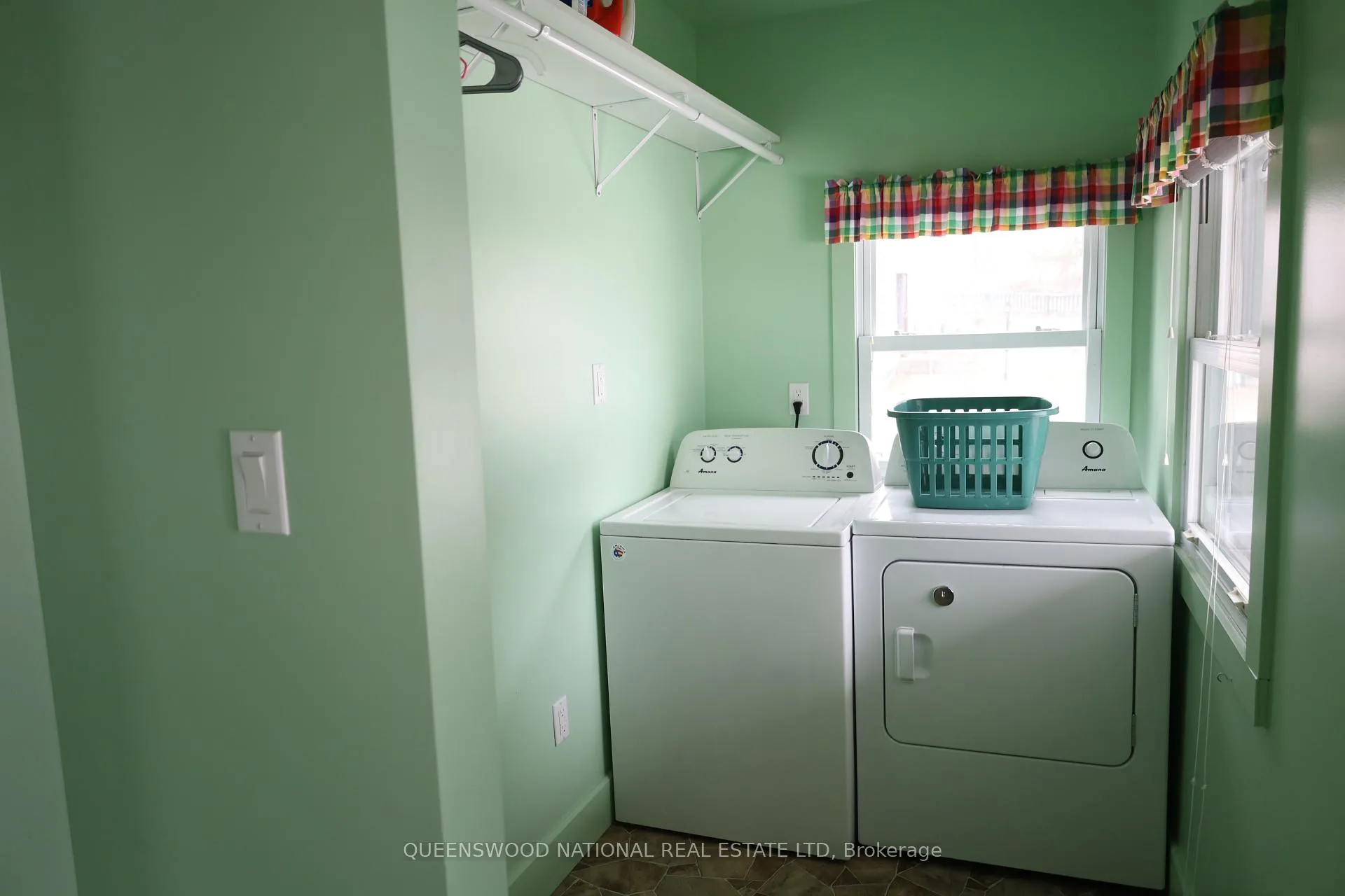 Photo 44 of 369 Wigston Drive, North Bay, Ferris — HOMEH
