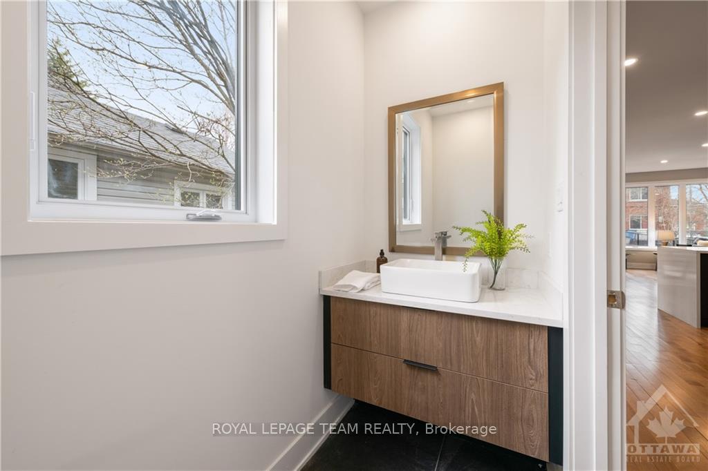Photo 3 of 162 Prince Albert Street, Ottawa, Overbrook/Castle Heights — HOMEH