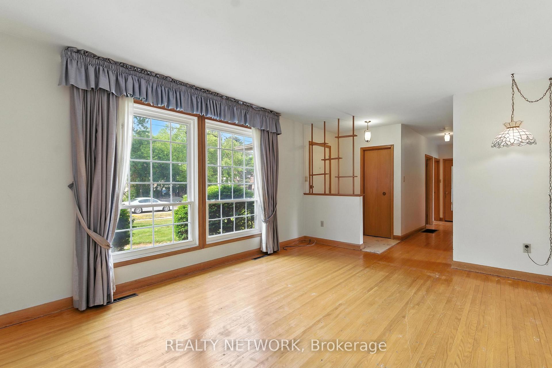 Photo 8 of 50 Hurricane Road, Pelham, Fonthill — HOMEH