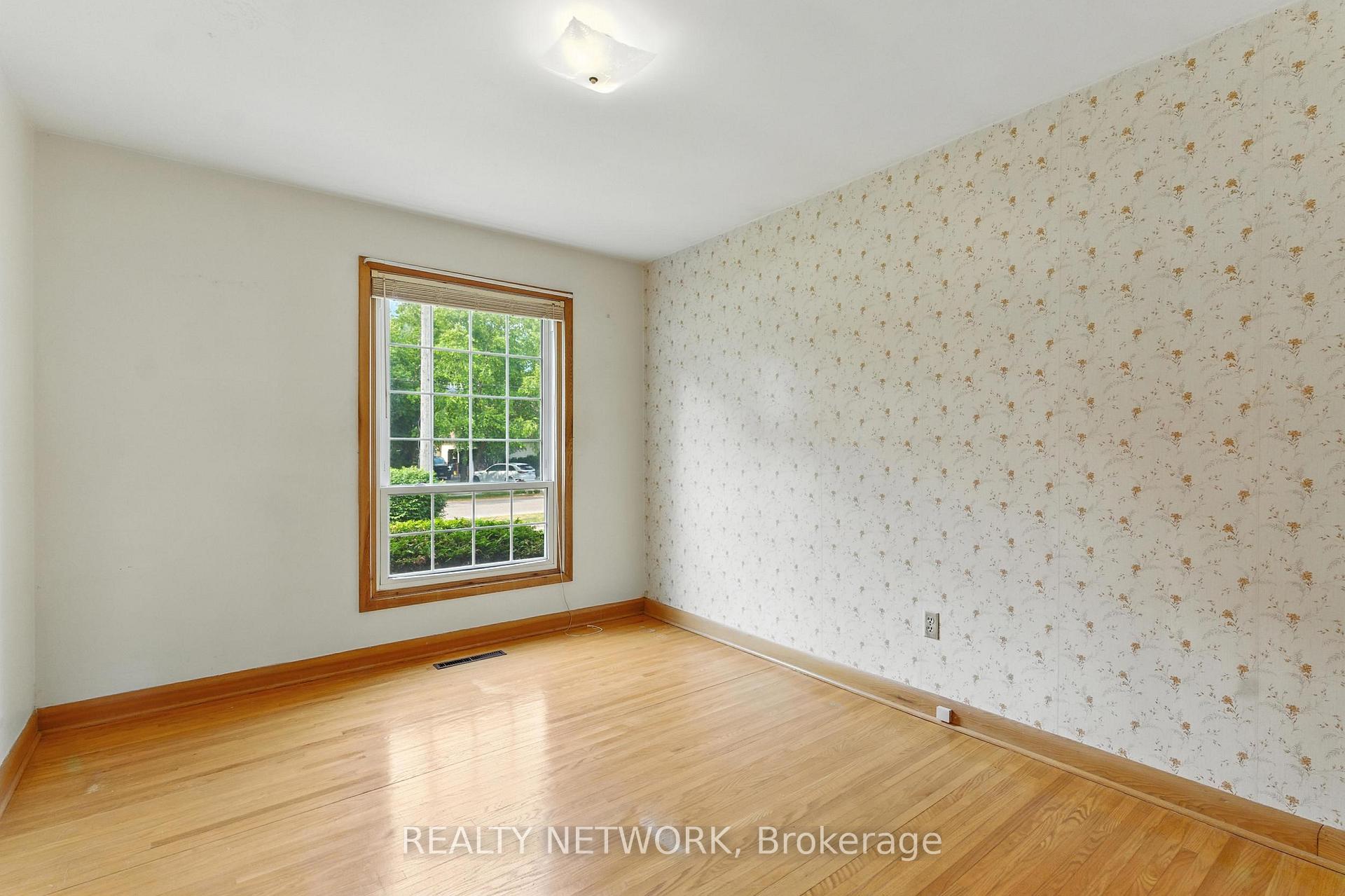 Photo 12 of 50 Hurricane Road, Pelham, Fonthill — HOMEH