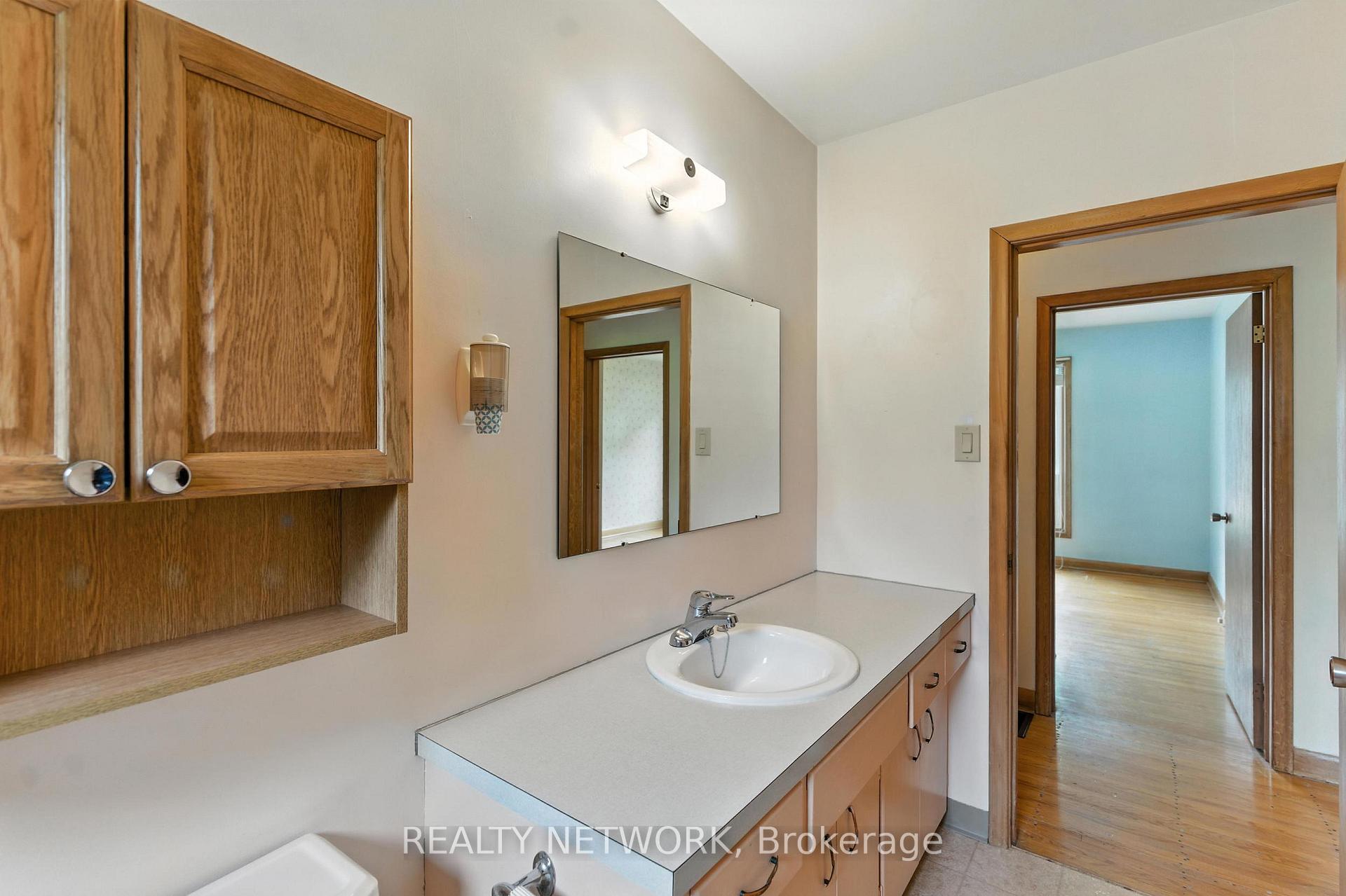 Photo 17 of 50 Hurricane Road, Pelham, Fonthill — HOMEH