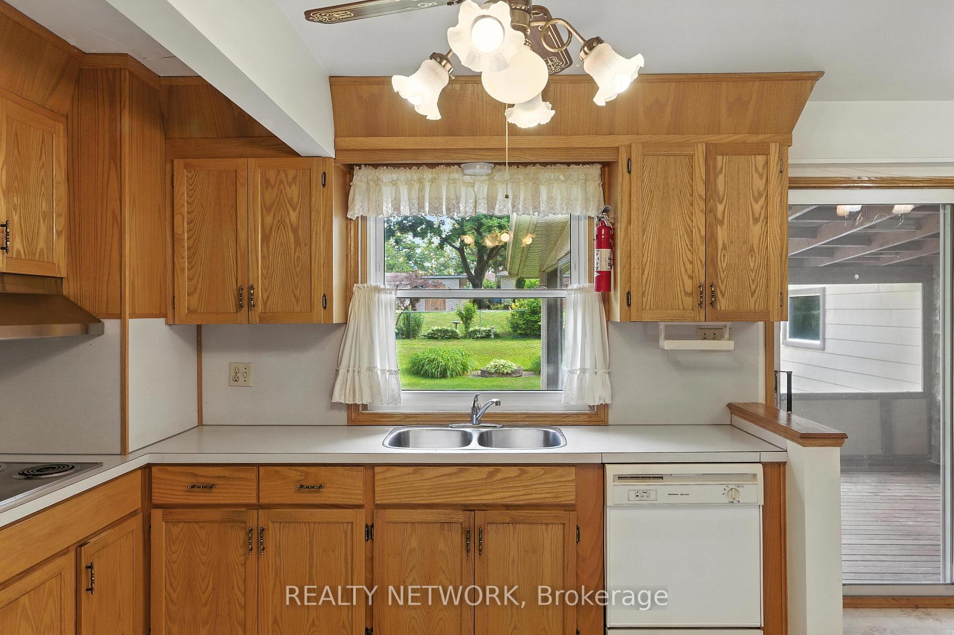Photo 22 of 50 Hurricane Road, Pelham, Fonthill — HOMEH
