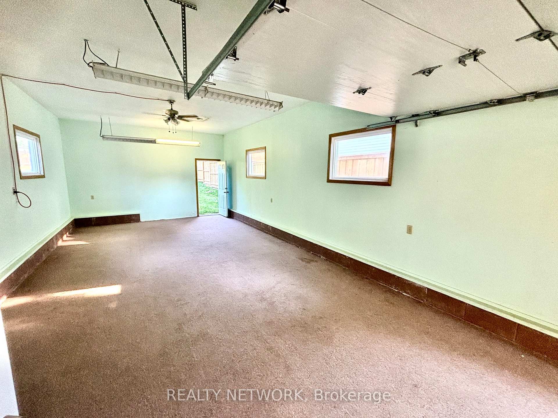 Photo 33 of 50 Hurricane Road, Pelham, Fonthill — HOMEH