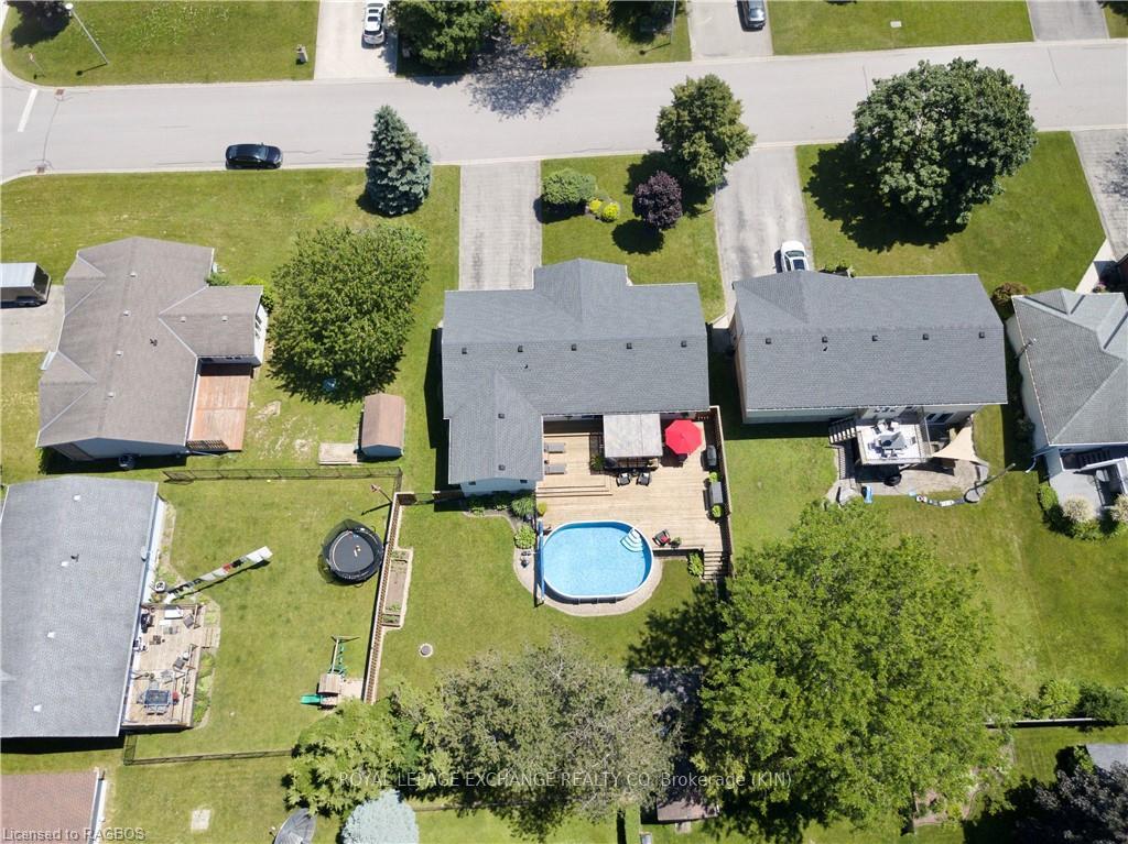 Photo 4 of 474 Grandview Drive, North Huron, Wingham — HOMEH