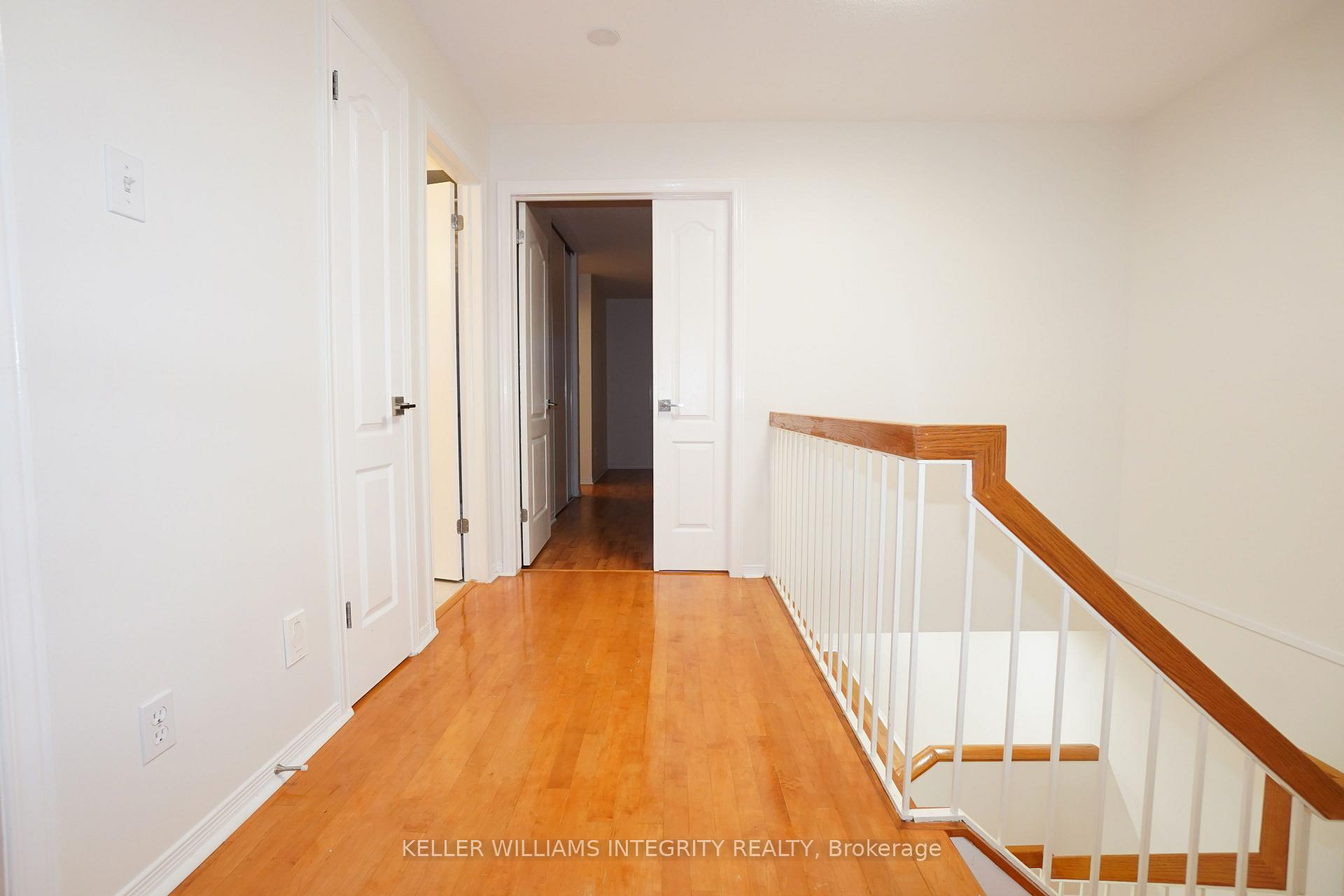 Photo 14 of 6052 Pineglade Crescent, Ottawa, Chapel Hill South - Orleans Village — HOMEH