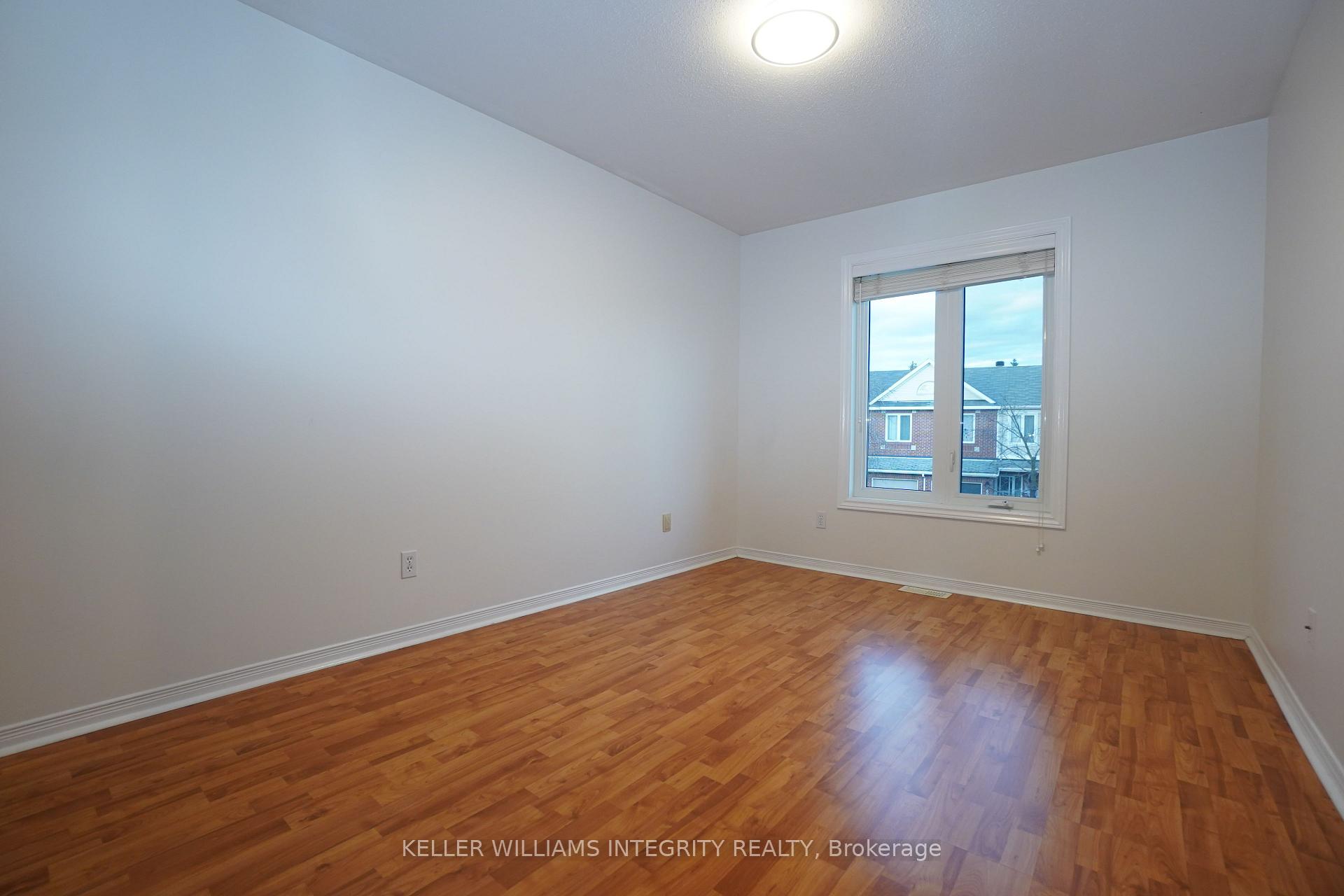 Photo 20 of 6052 Pineglade Crescent, Ottawa, Chapel Hill South - Orleans Village — HOMEH