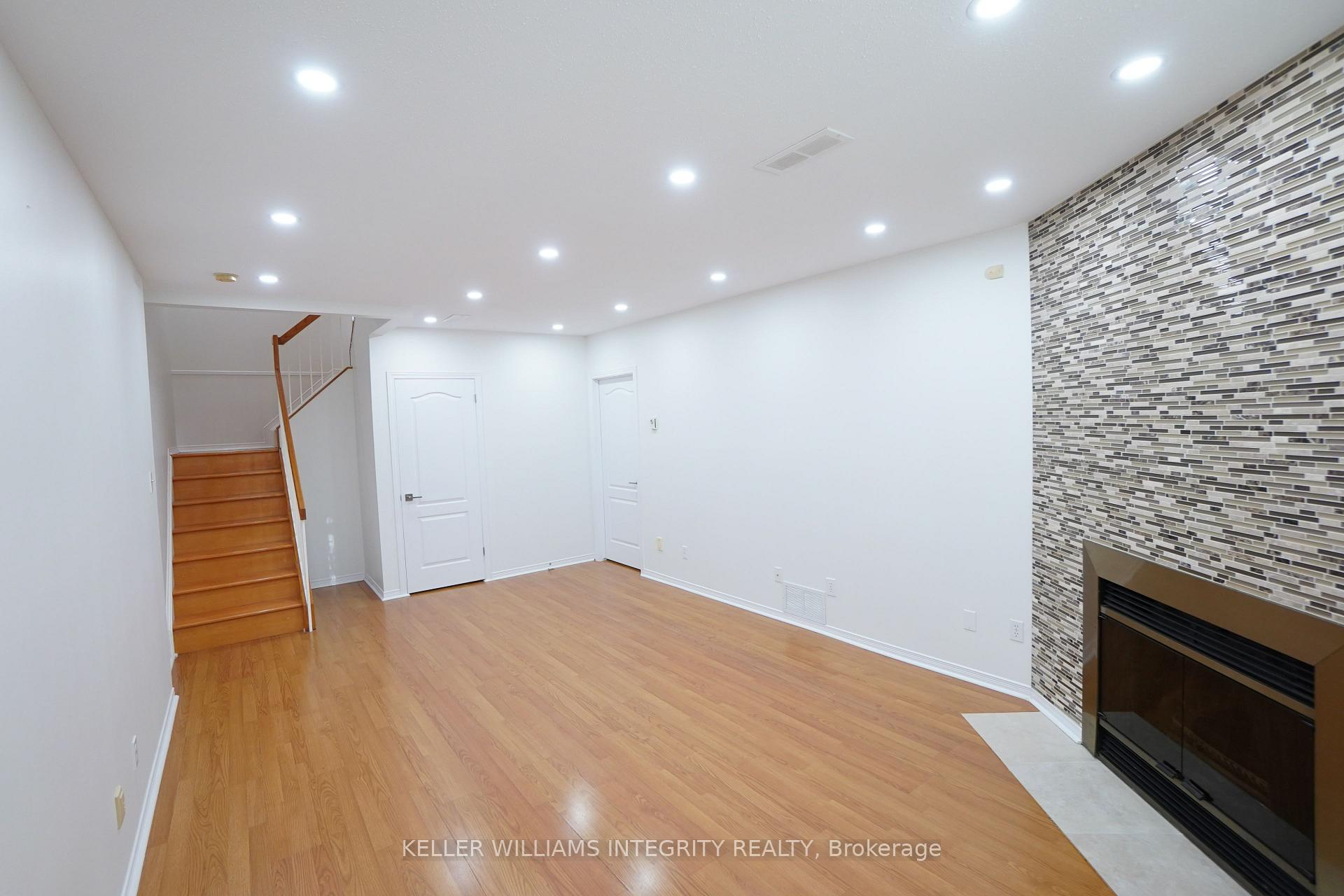 Photo 26 of 6052 Pineglade Crescent, Ottawa, Chapel Hill South - Orleans Village — HOMEH