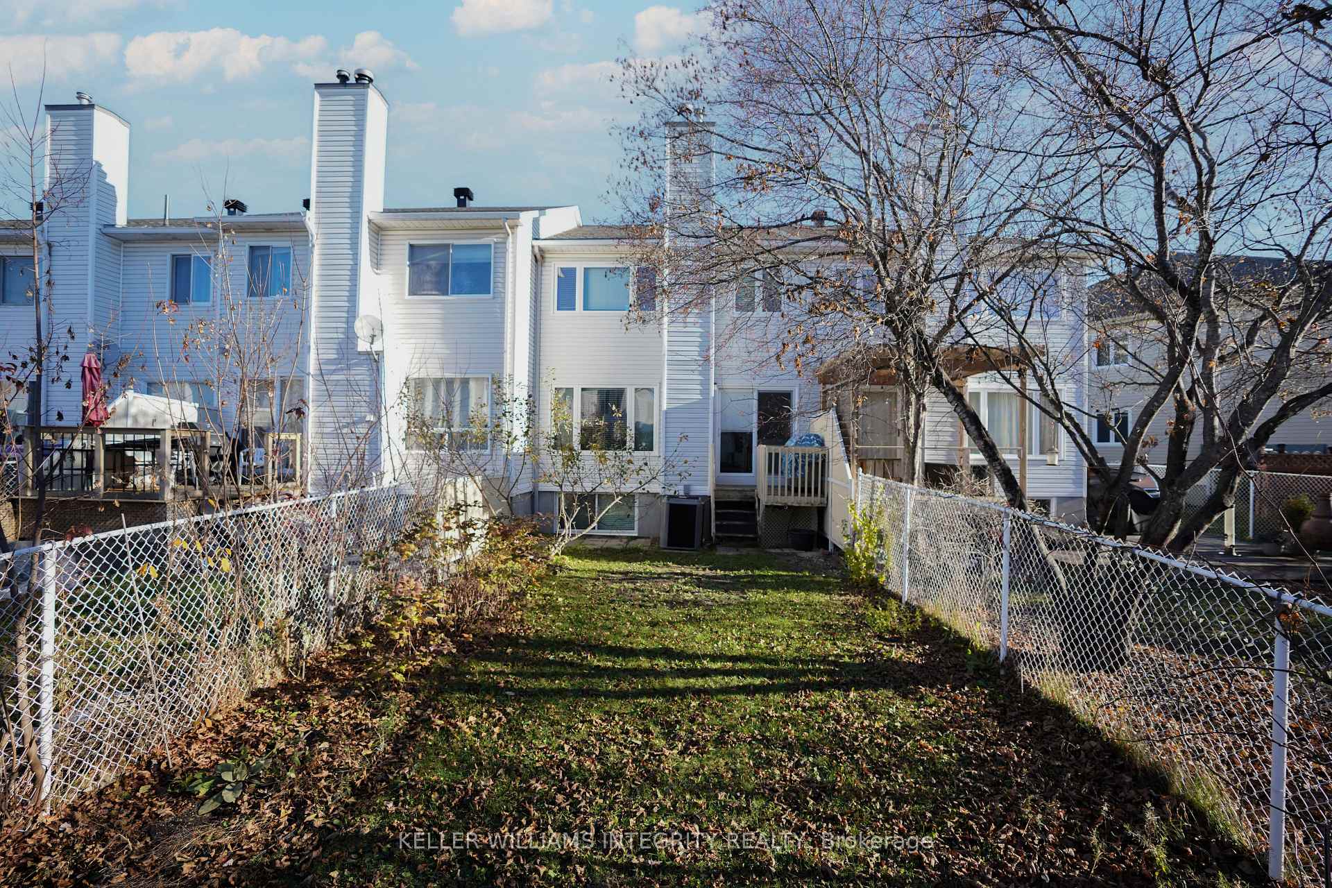 Photo 27 of 6052 Pineglade Crescent, Ottawa, Chapel Hill South - Orleans Village — HOMEH