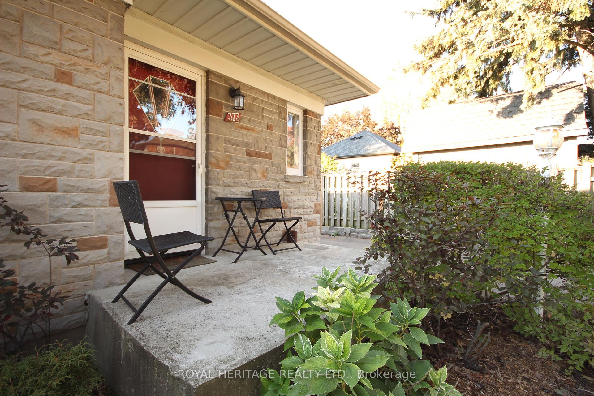 Photo 3 of 373 Colborne Street E, Oshawa, O'Neill — HOMEH