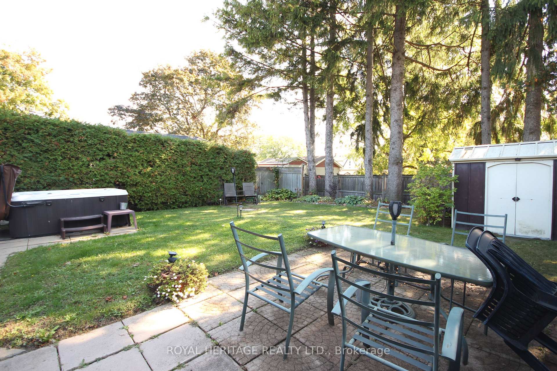 Photo 5 of 373 Colborne Street E, Oshawa, O'Neill — HOMEH