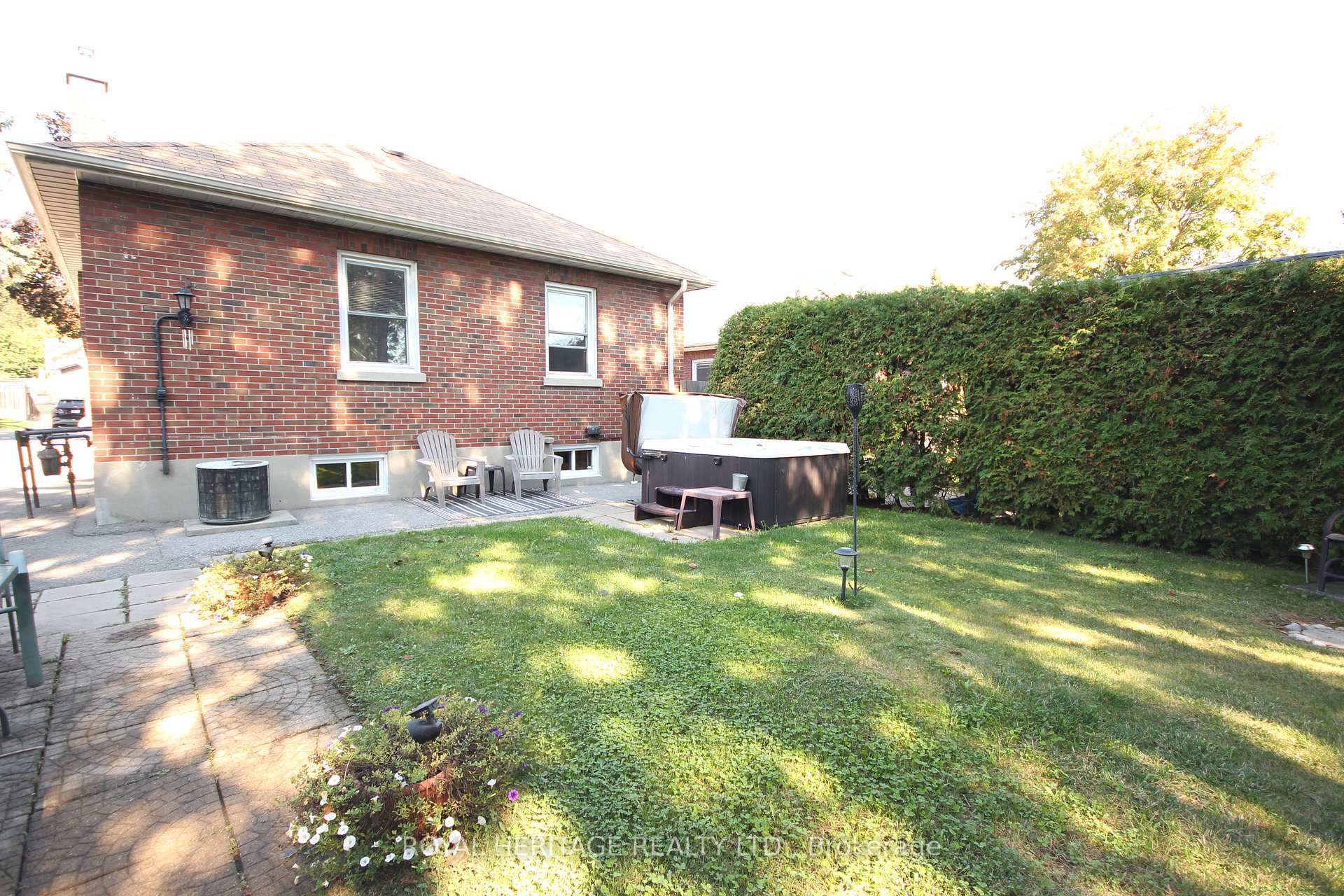 Photo 8 of 373 Colborne Street E, Oshawa, O'Neill — HOMEH