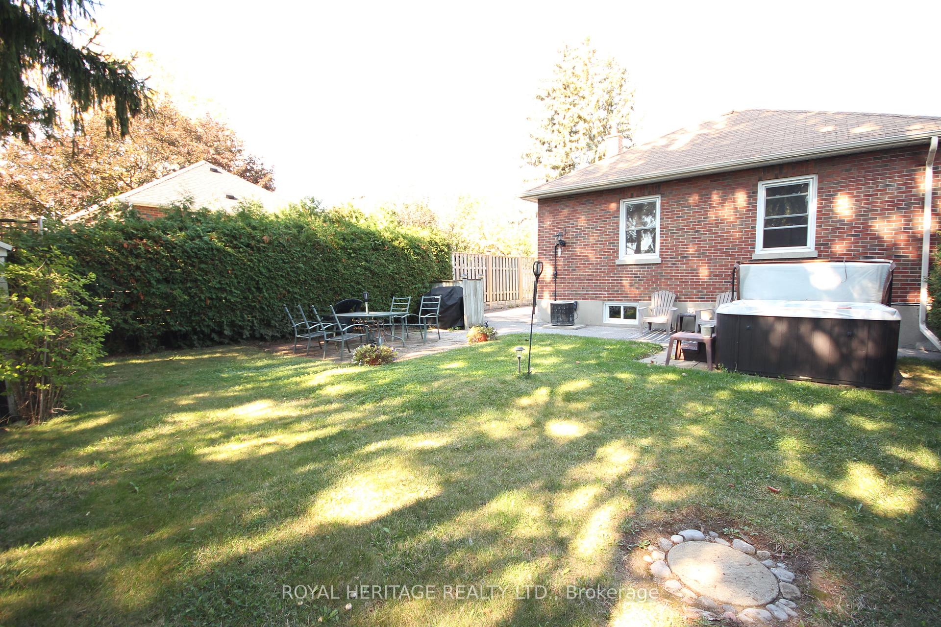 Photo 9 of 373 Colborne Street E, Oshawa, O'Neill — HOMEH