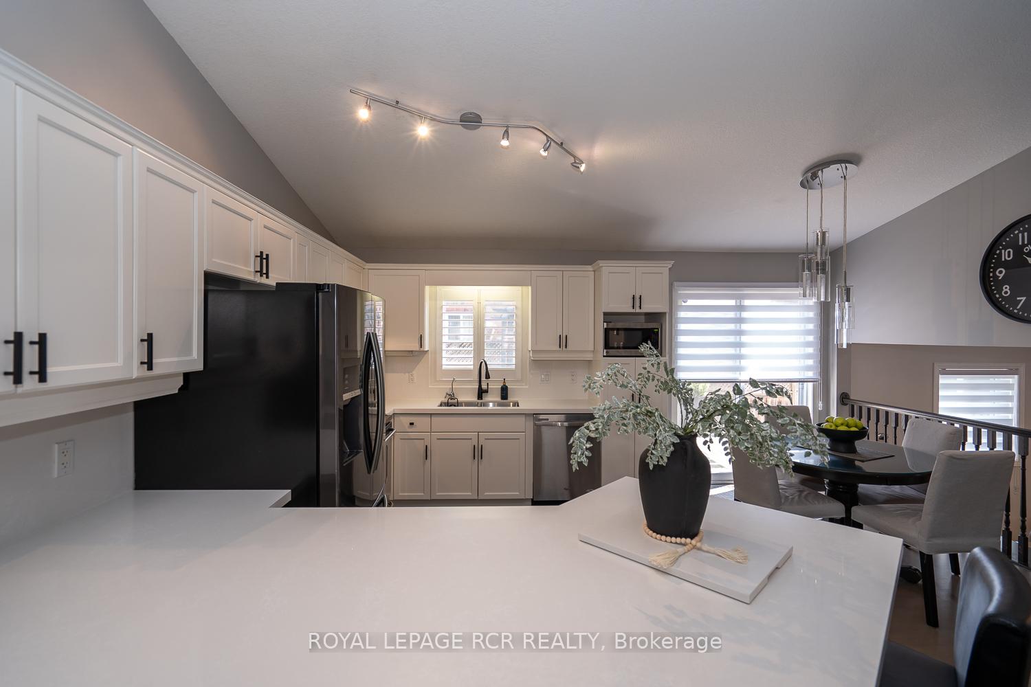 Photo 8 of 80 Spencer Avenue, Orangeville — HOMEH