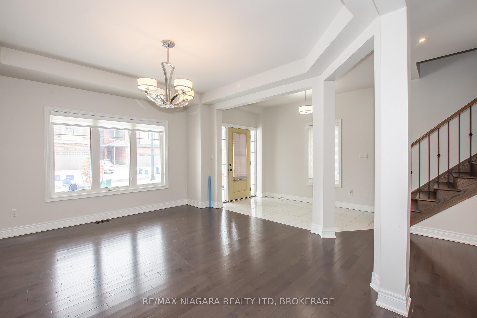 Photo 6 of Unit MAIN, 7161 Lionshead Avenue, Niagara Falls, Oldfield — HOMEH
