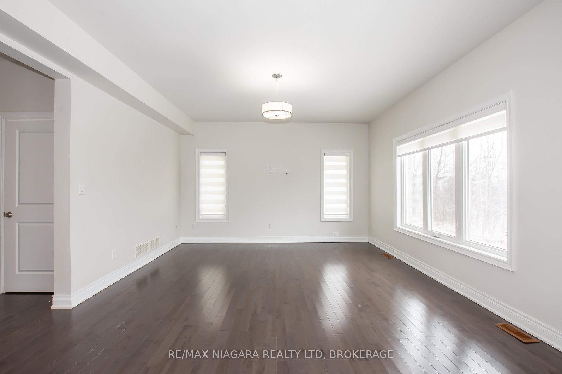 Photo 8 of Unit MAIN, 7161 Lionshead Avenue, Niagara Falls, Oldfield — HOMEH