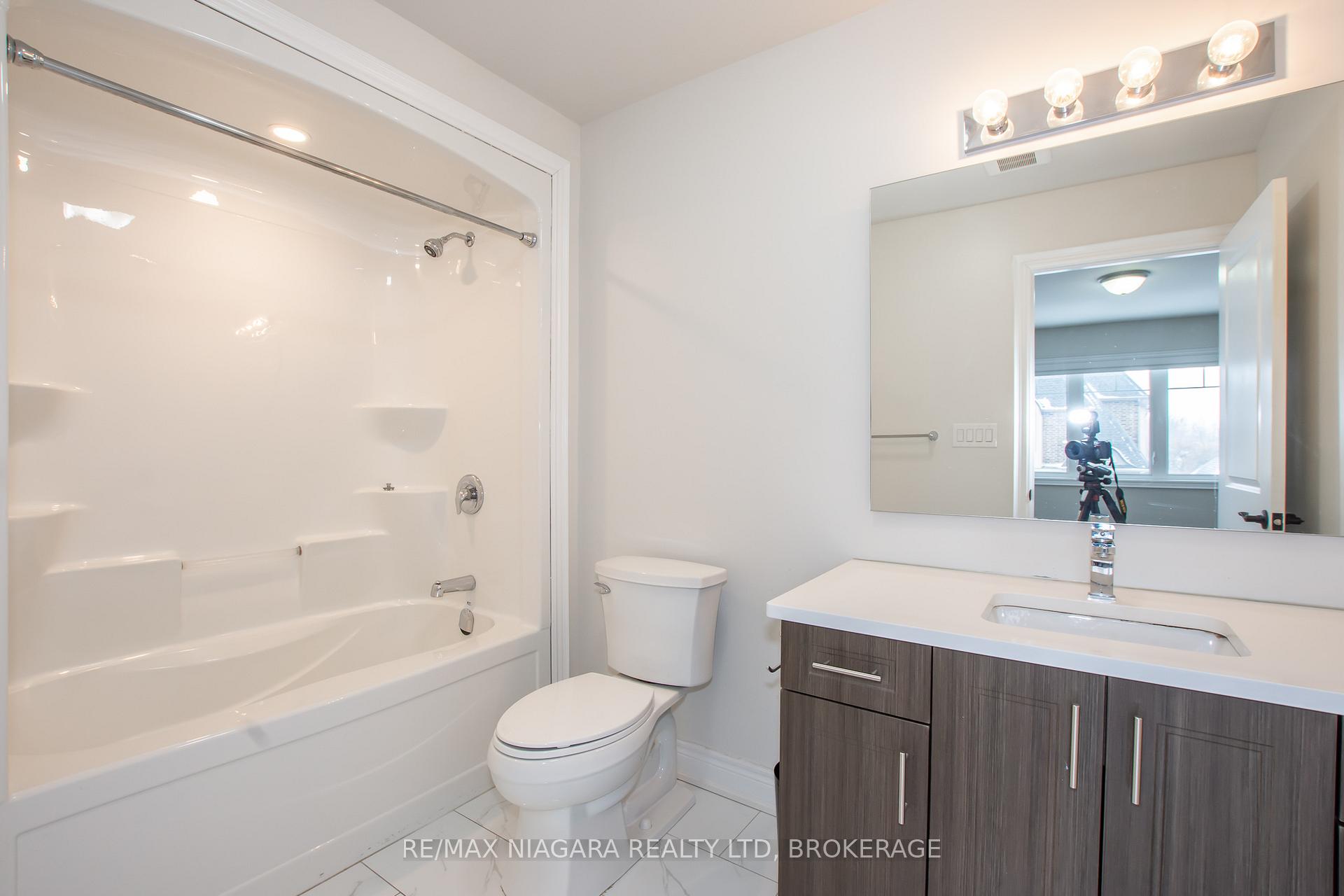 Photo 24 of Unit MAIN, 7161 Lionshead Avenue, Niagara Falls, Oldfield — HOMEH
