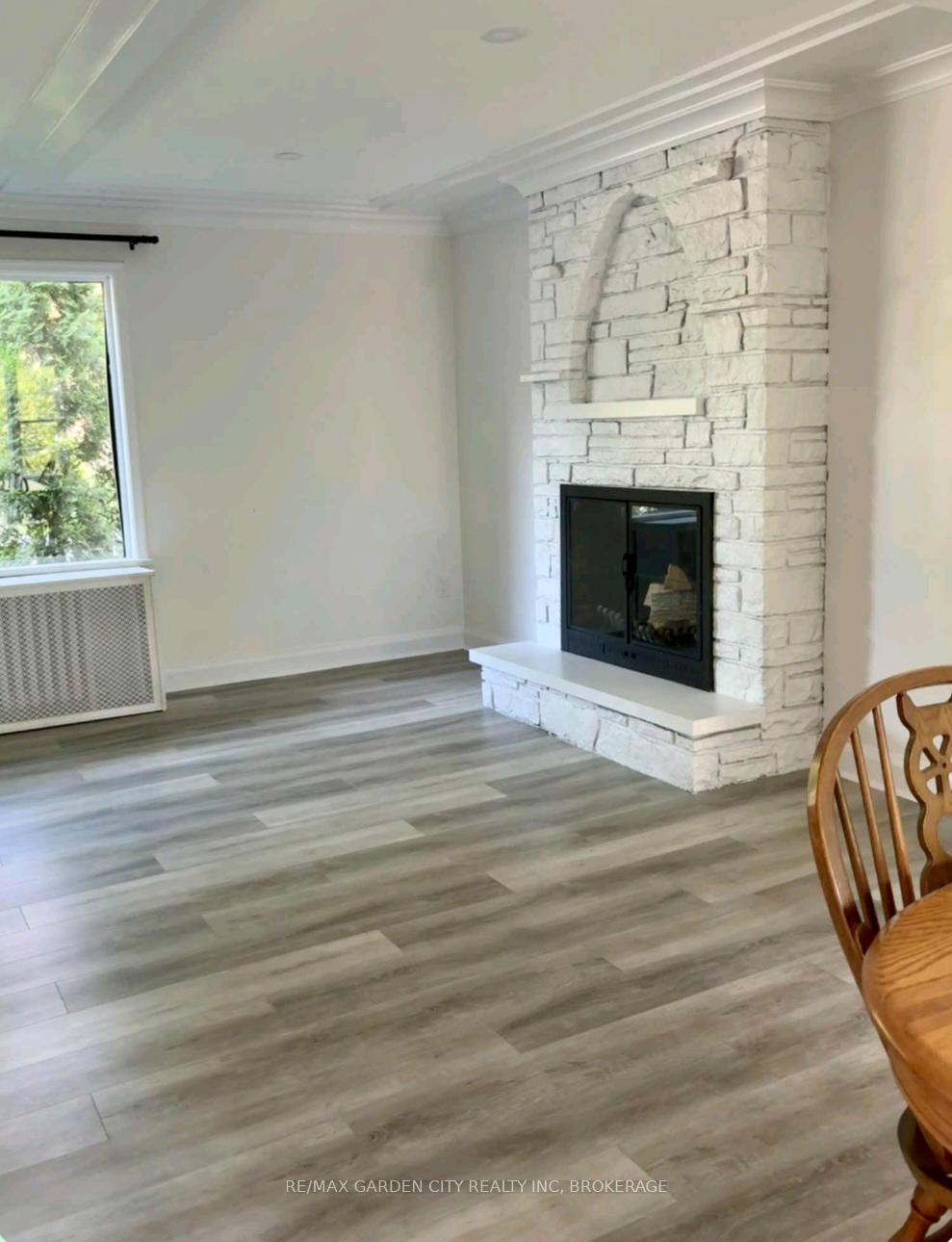 Photo 8 of 1008 Haist Street, Pelham, Fonthill — HOMEH
