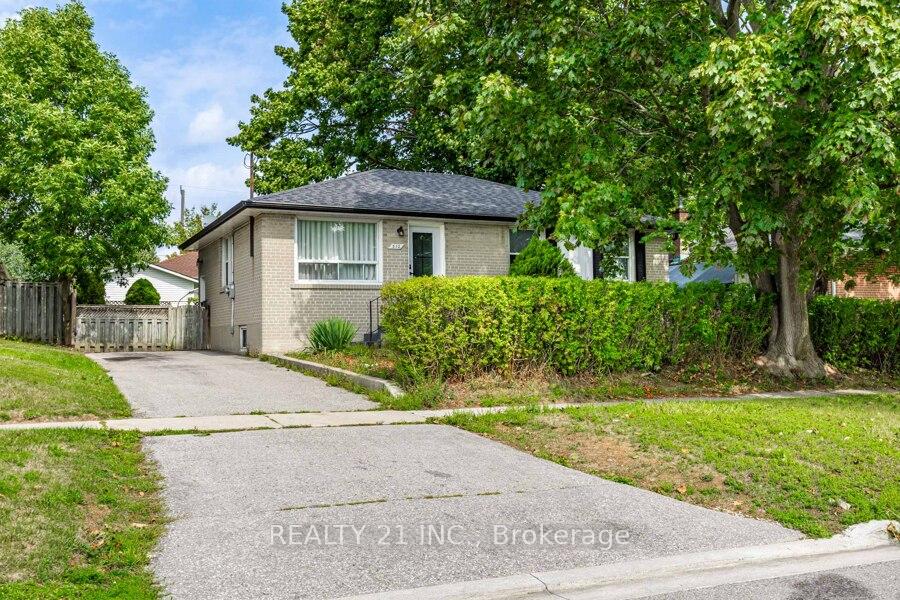 Photo 1 of 512 Phillip Murray Avenue, Oshawa, Lakeview — HOMEH