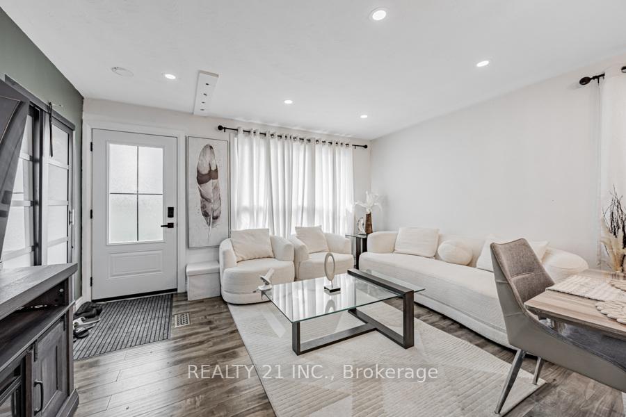 Photo 4 of 512 Phillip Murray Avenue, Oshawa, Lakeview — HOMEH