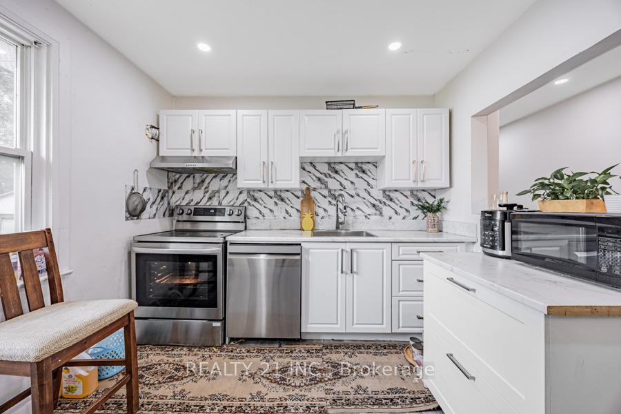 Photo 11 of 512 Phillip Murray Avenue, Oshawa, Lakeview — HOMEH
