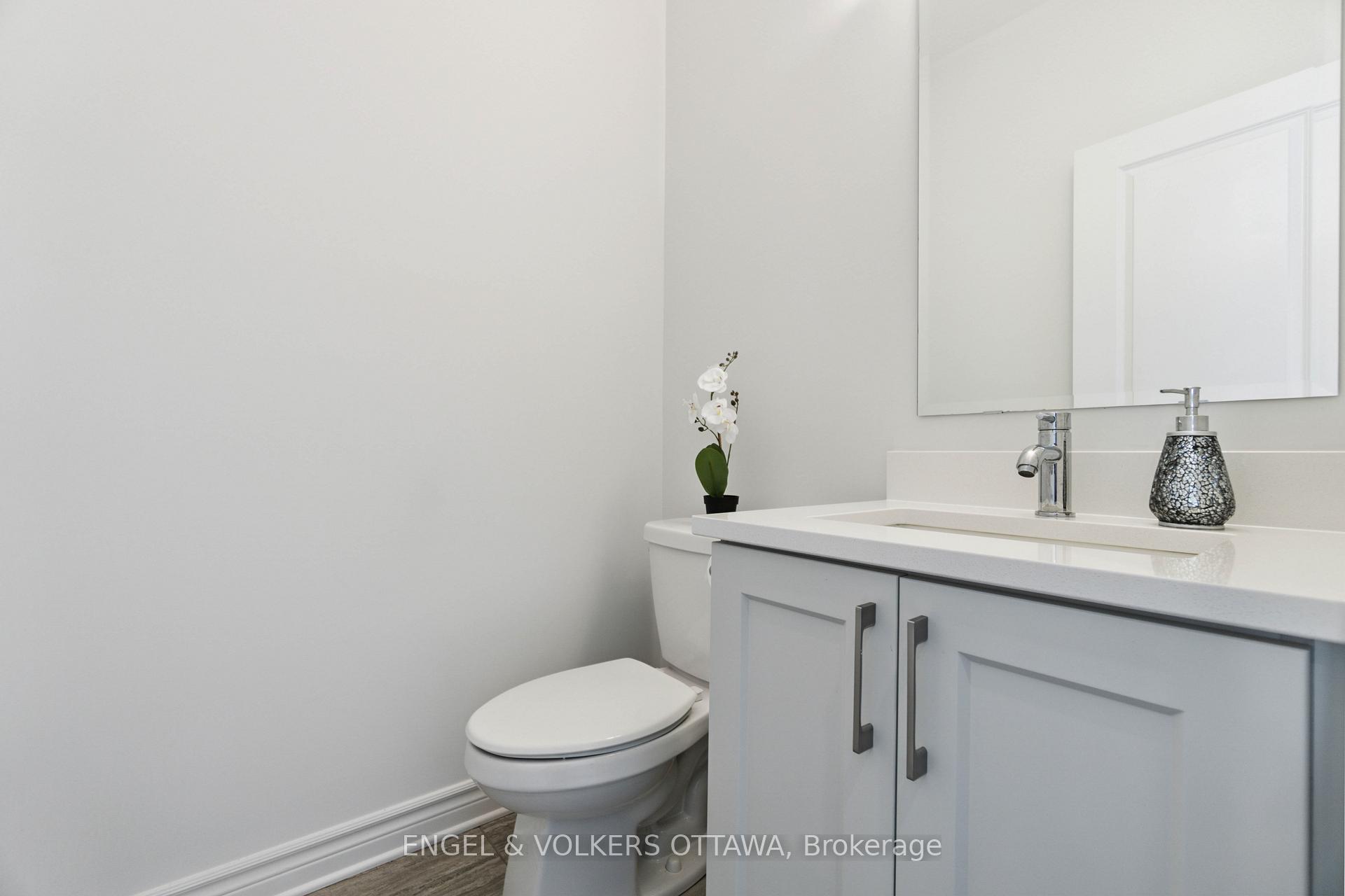 Photo 3 of 640 Cordelette Circle, Ottawa, Mer Bleue/Bradley Estates/Anderson Park — HOMEH