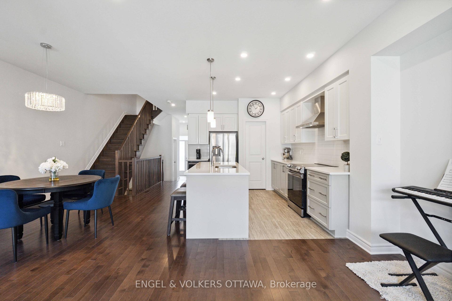 Photo 11 of 640 Cordelette Circle, Ottawa, Mer Bleue/Bradley Estates/Anderson Park — HOMEH
