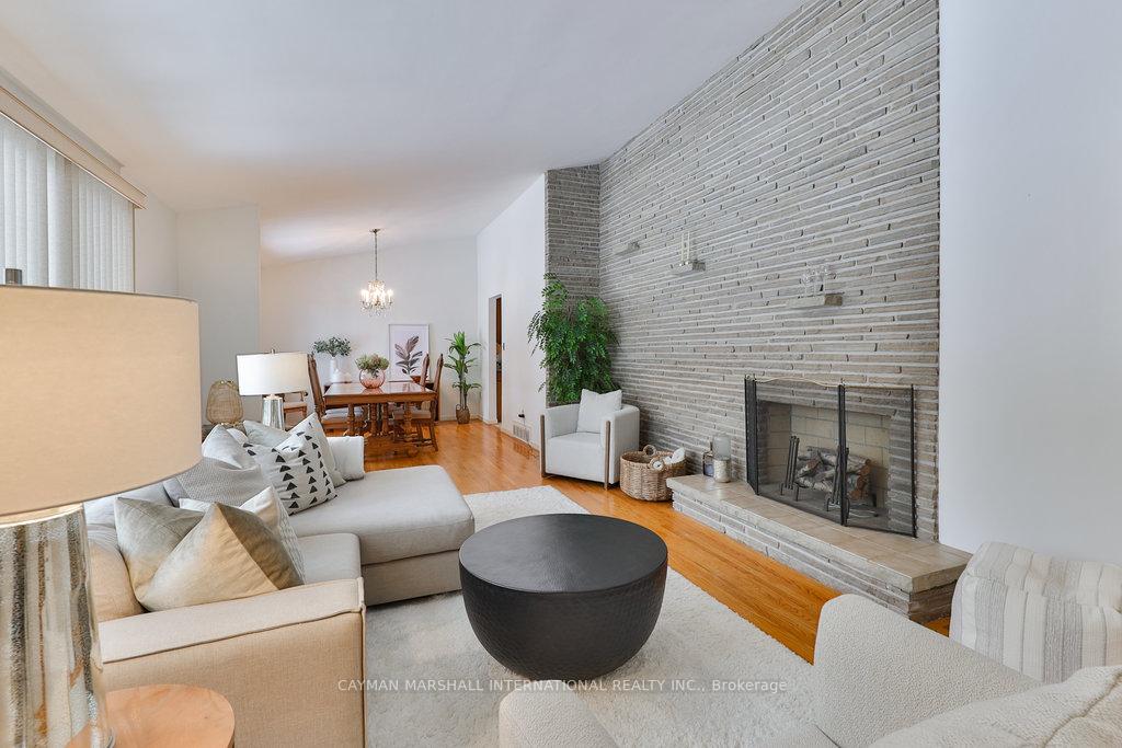 Photo 9 of 1522 Green Glade, Mississauga, Clarkson — HOMEH
