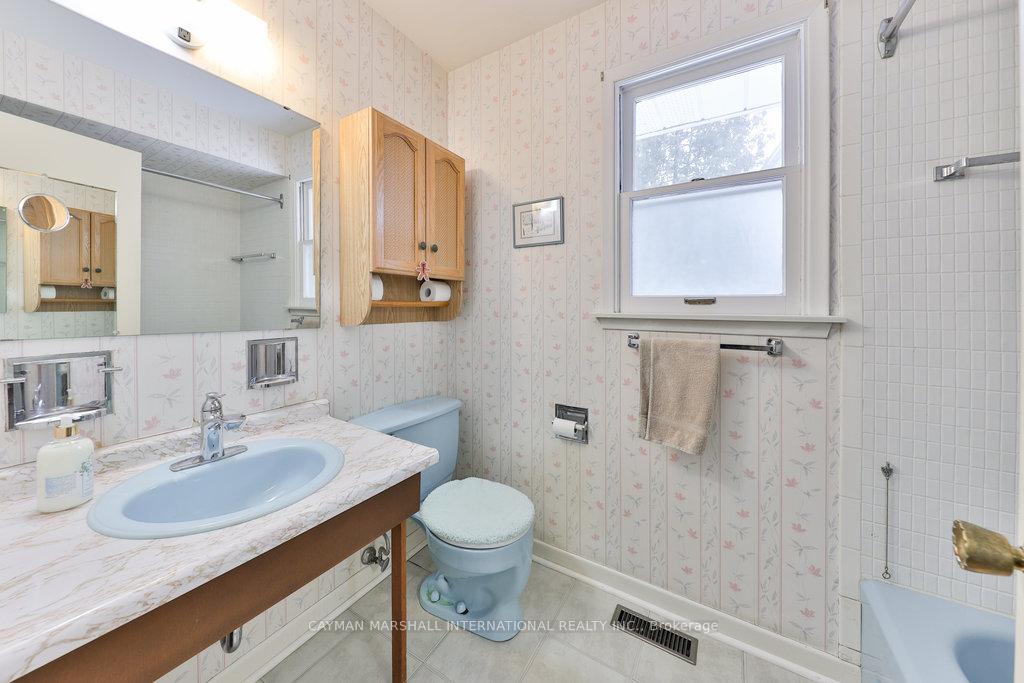 Photo 26 of 1522 Green Glade, Mississauga, Clarkson — HOMEH