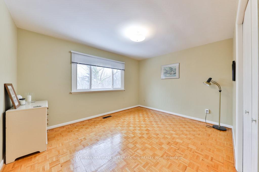 Photo 28 of 1522 Green Glade, Mississauga, Clarkson — HOMEH