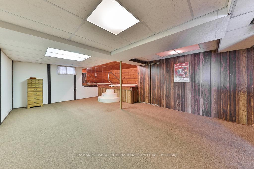 Photo 33 of 1522 Green Glade, Mississauga, Clarkson — HOMEH