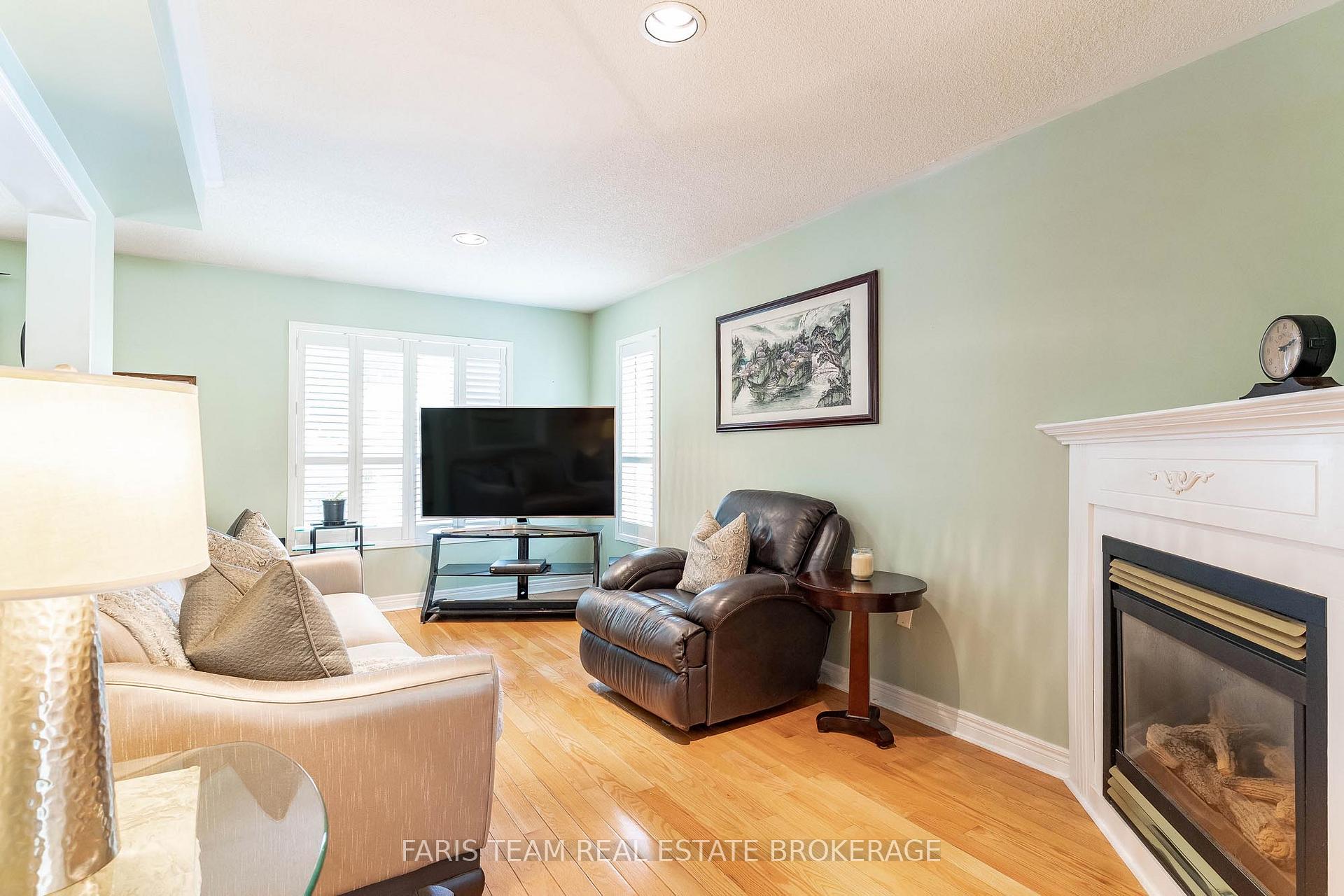 Photo 11 of 306 Tupper Boulevard, New Tecumseth, Alliston — HOMEH
