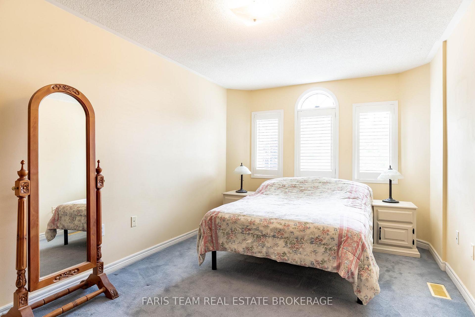 Photo 14 of 306 Tupper Boulevard, New Tecumseth, Alliston — HOMEH