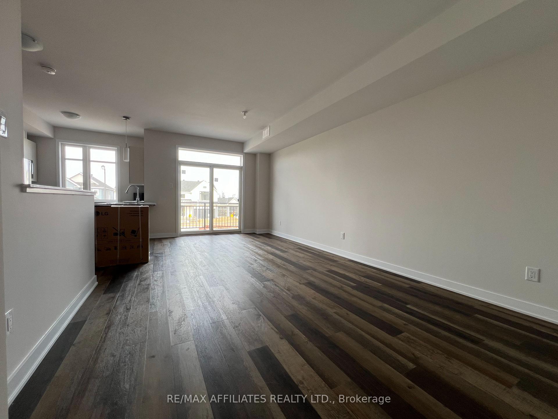 Photo 8 of 106 Venasque Private, Ottawa, Notting Hill/Summerside — HOMEH