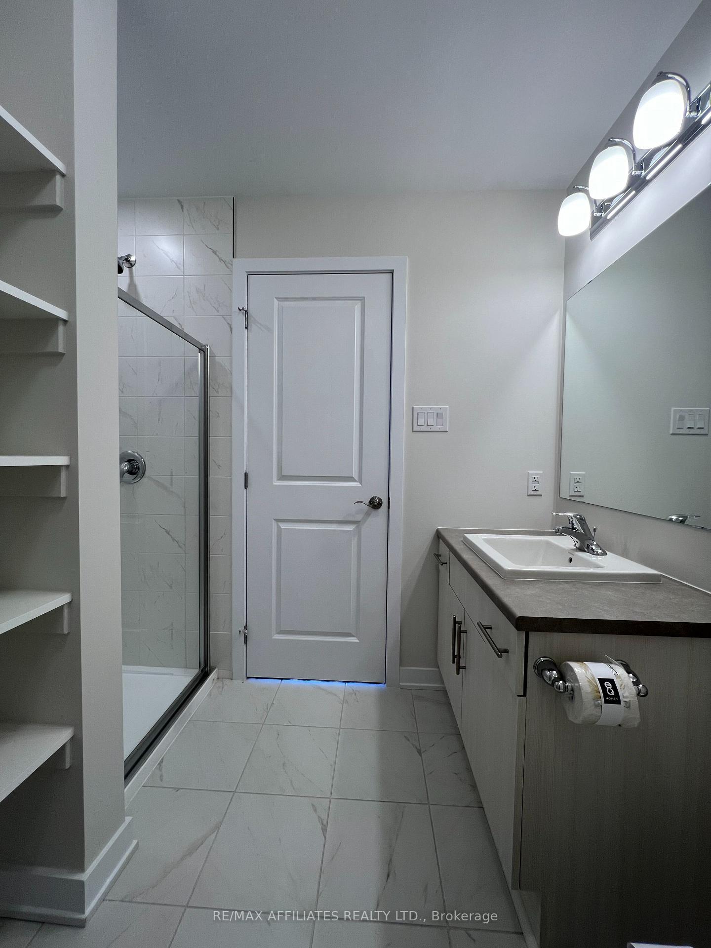 Photo 19 of 106 Venasque Private, Ottawa, Notting Hill/Summerside — HOMEH
