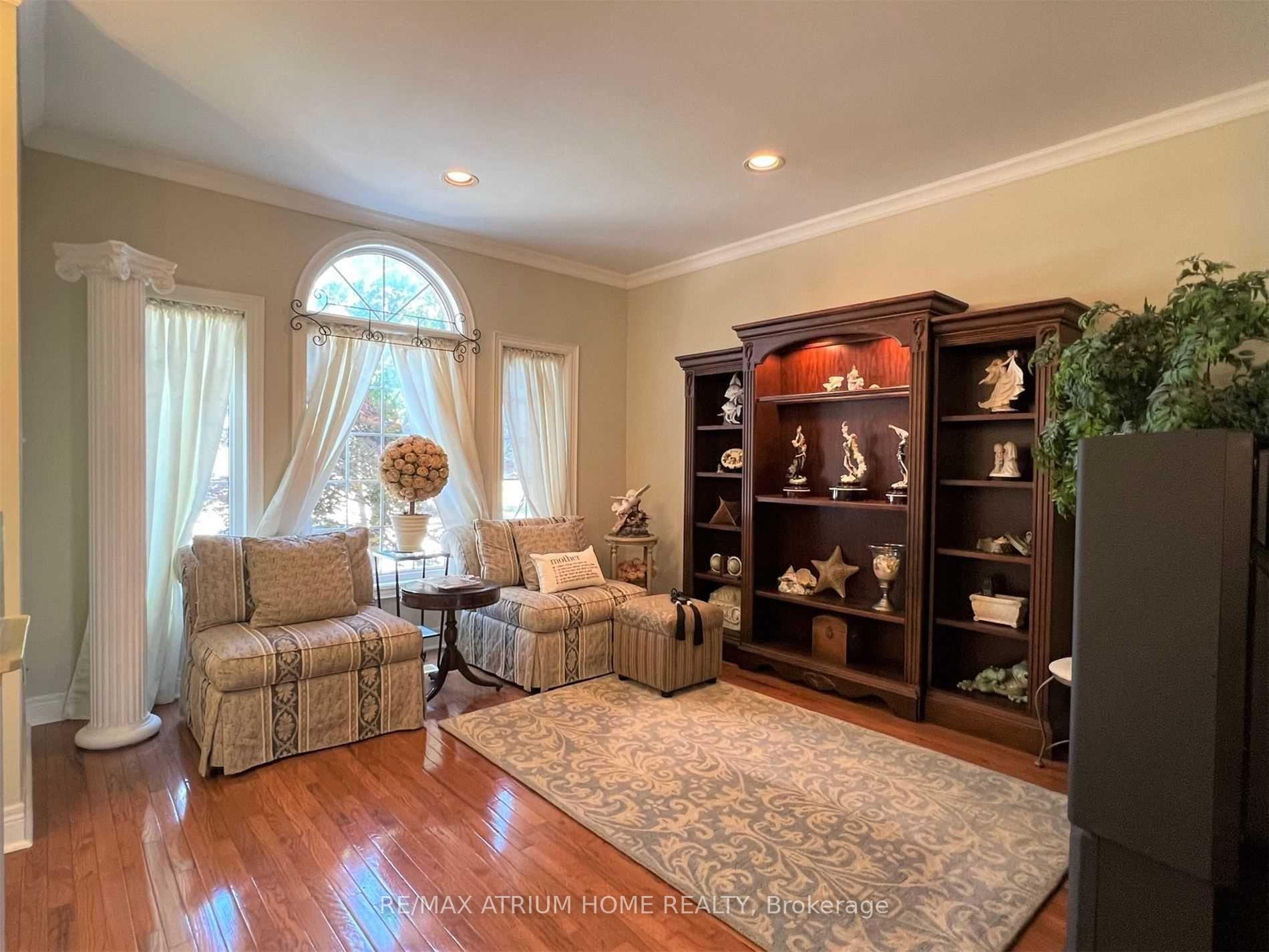Photo 2 of 45 Irish Rose Drive, Markham, Berczy — HOMEH