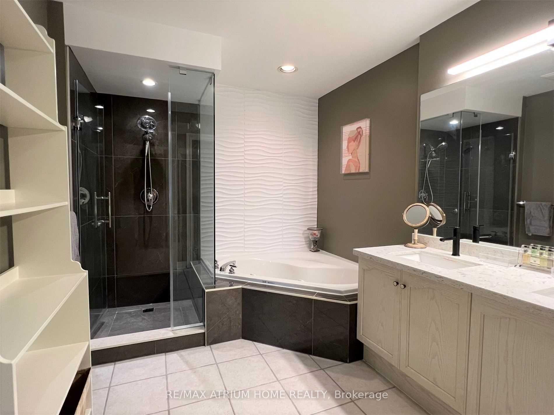 Photo 16 of 45 Irish Rose Drive, Markham, Berczy — HOMEH