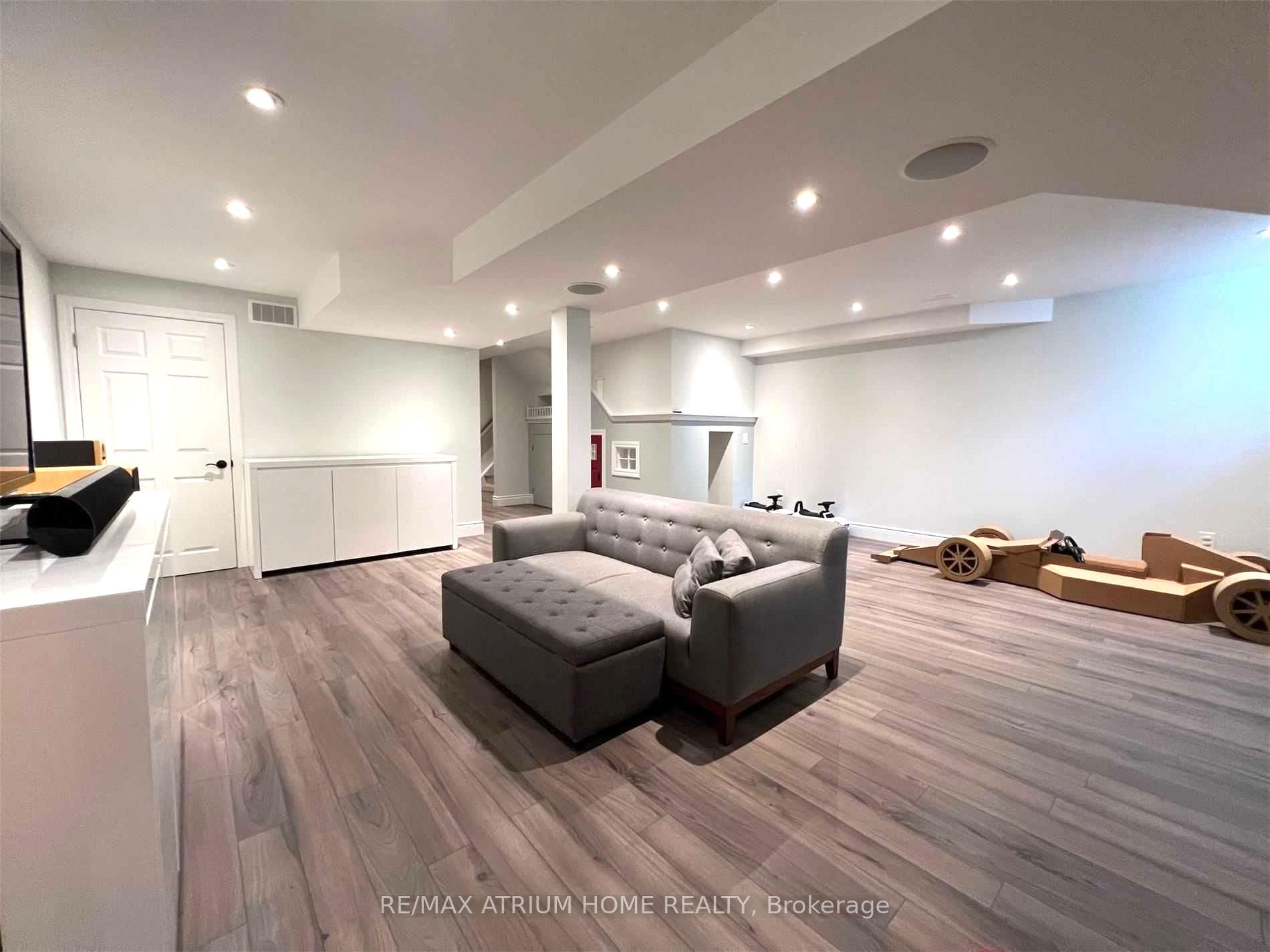 Photo 27 of 45 Irish Rose Drive, Markham, Berczy — HOMEH