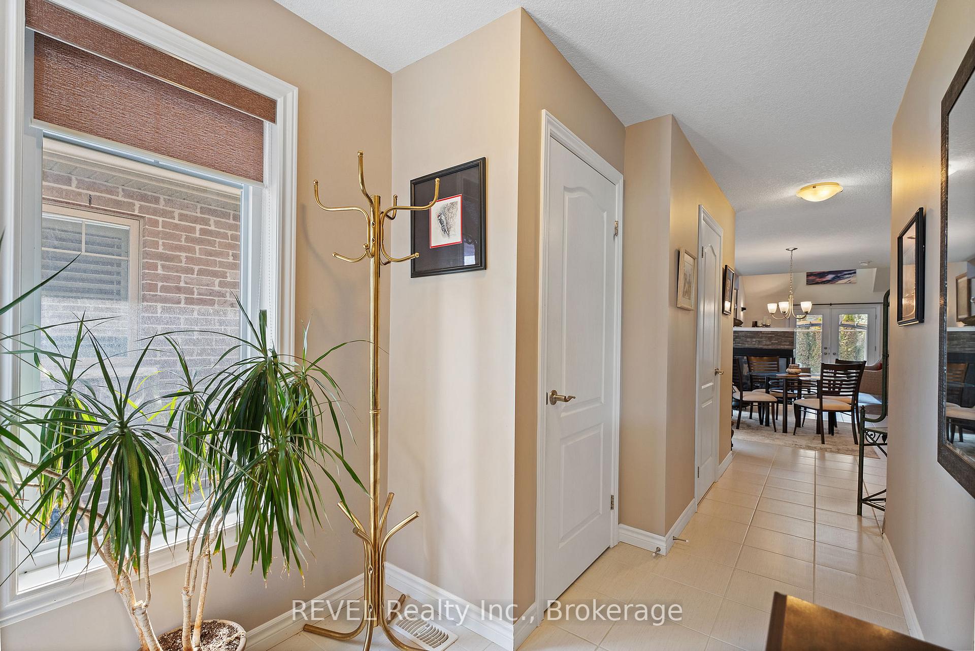 Photo 5 of 89 Abbott Place, Pelham, Fonthill — HOMEH