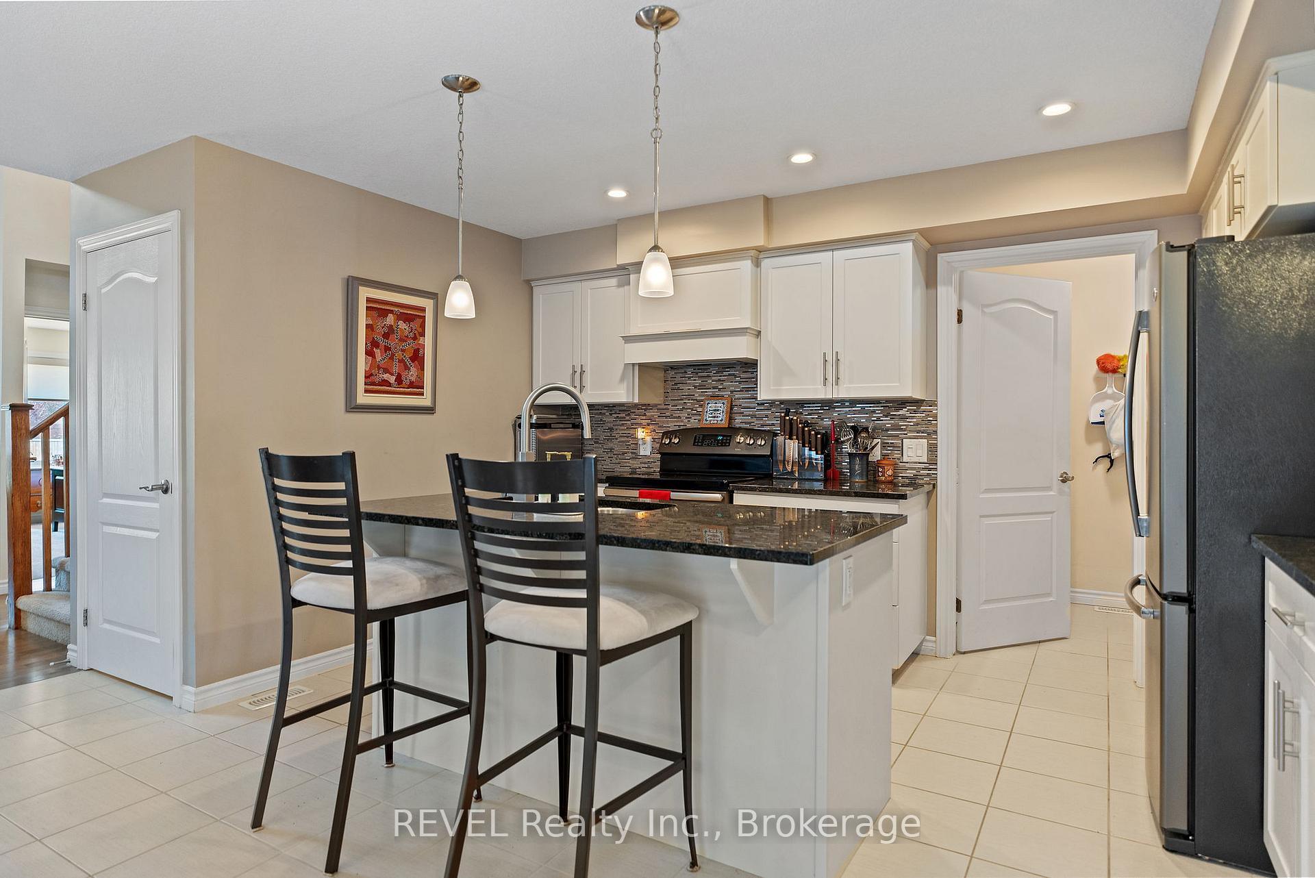 Photo 7 of 89 Abbott Place, Pelham, Fonthill — HOMEH