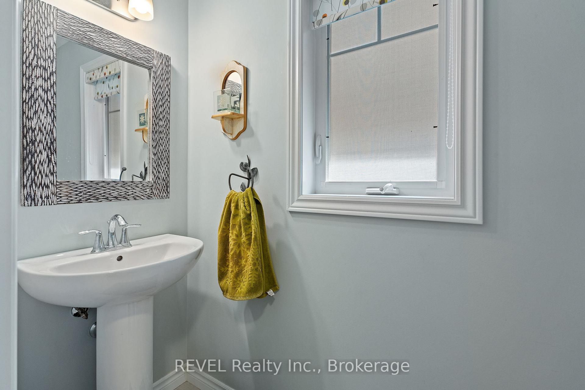 Photo 19 of 89 Abbott Place, Pelham, Fonthill — HOMEH