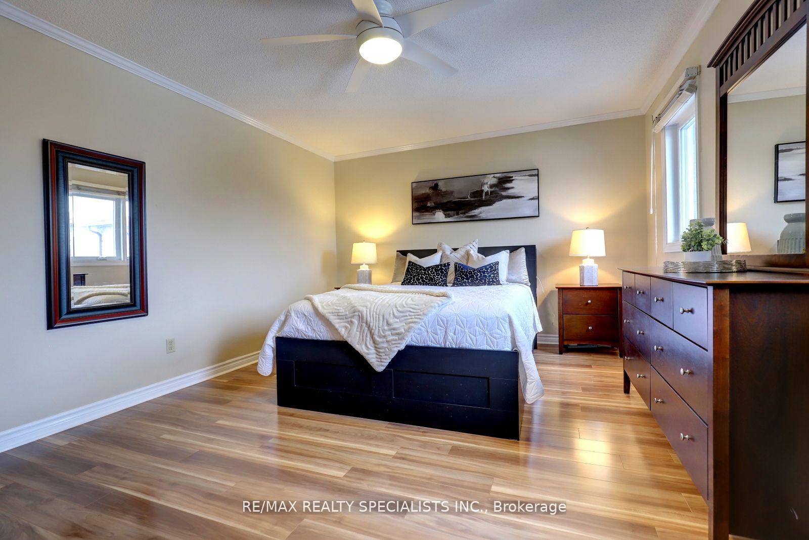 Photo 7 of 3455 Cherrington Crescent, Mississauga, Erin Mills — HOMEH