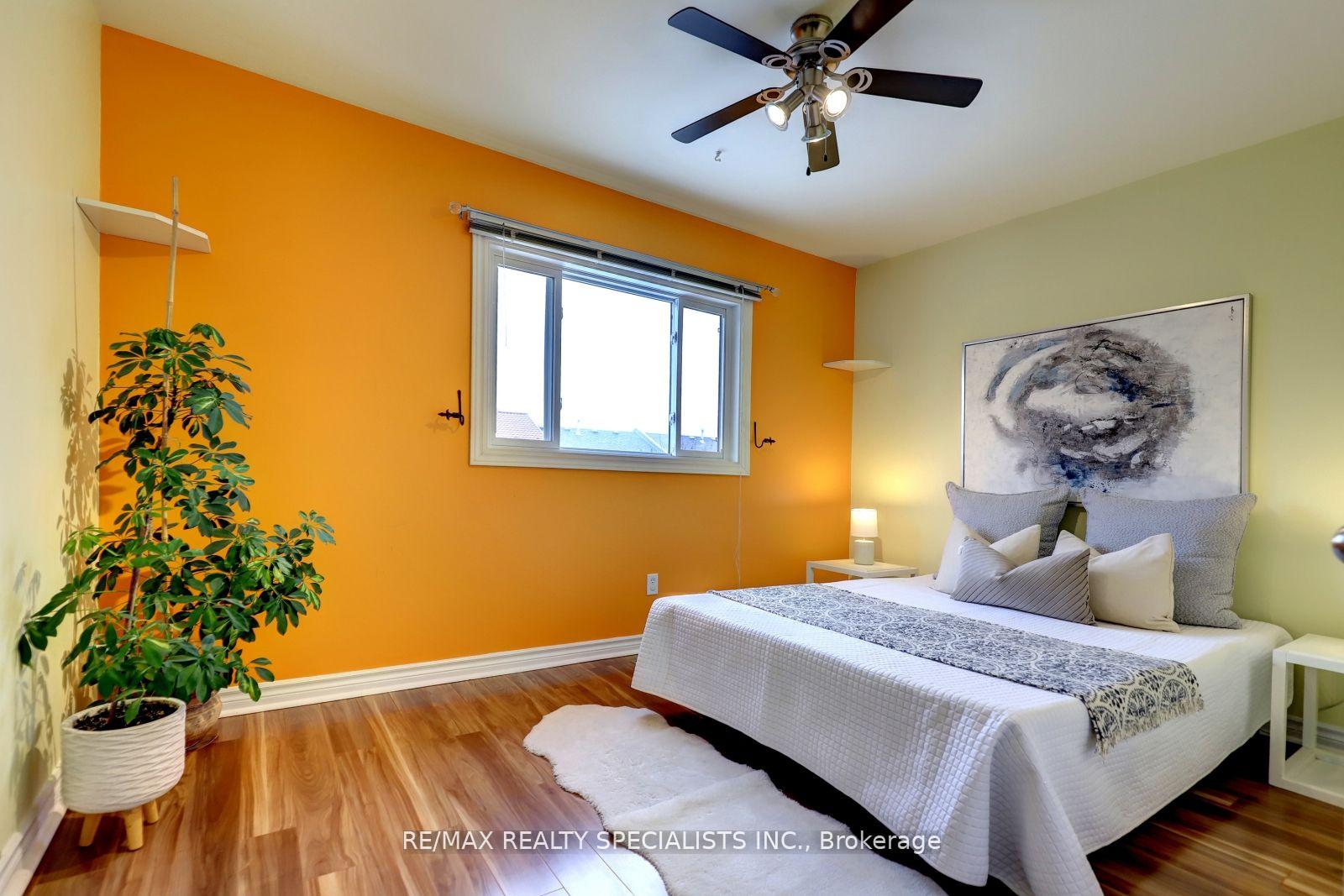 Photo 11 of 3455 Cherrington Crescent, Mississauga, Erin Mills — HOMEH