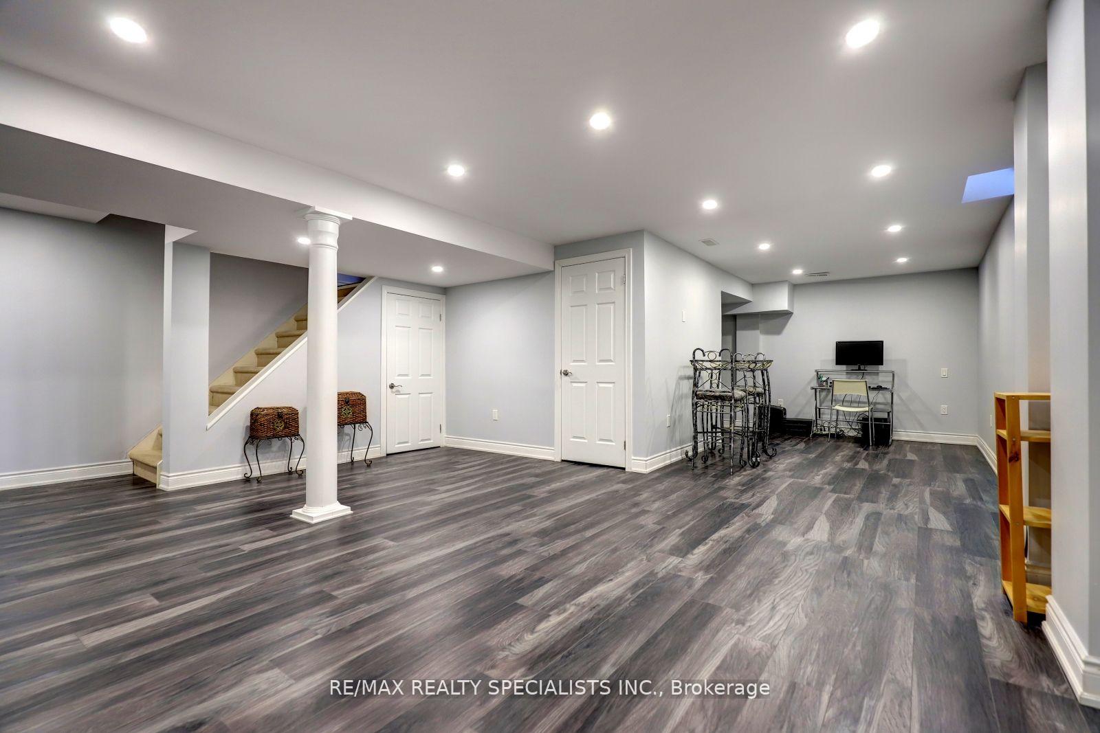 Photo 19 of 3455 Cherrington Crescent, Mississauga, Erin Mills — HOMEH