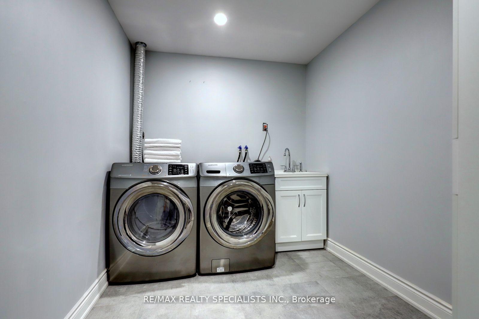 Photo 25 of 3455 Cherrington Crescent, Mississauga, Erin Mills — HOMEH