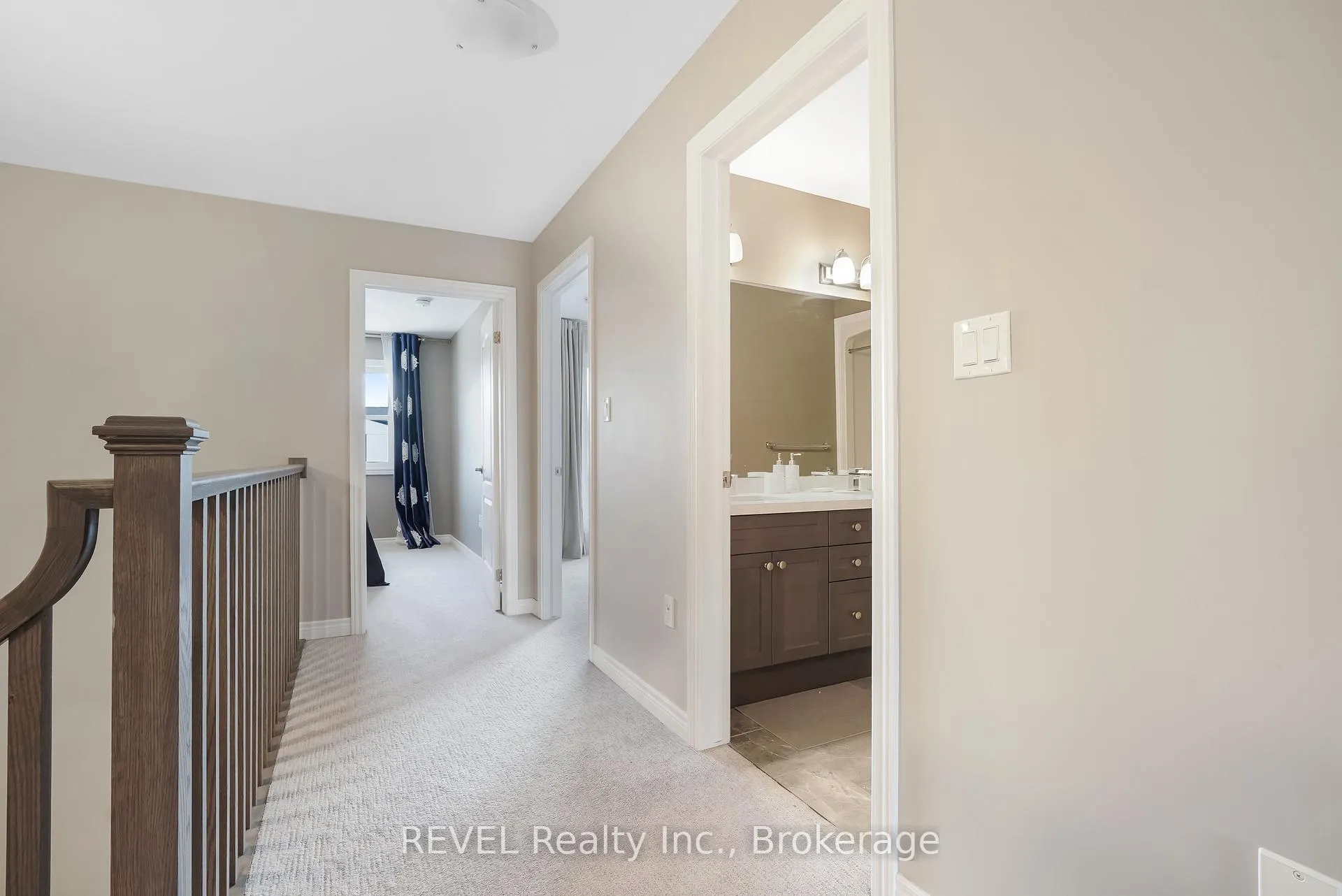 Photo 16 of 7185 Parsa Street, Niagara Falls, Brown — HOMEH