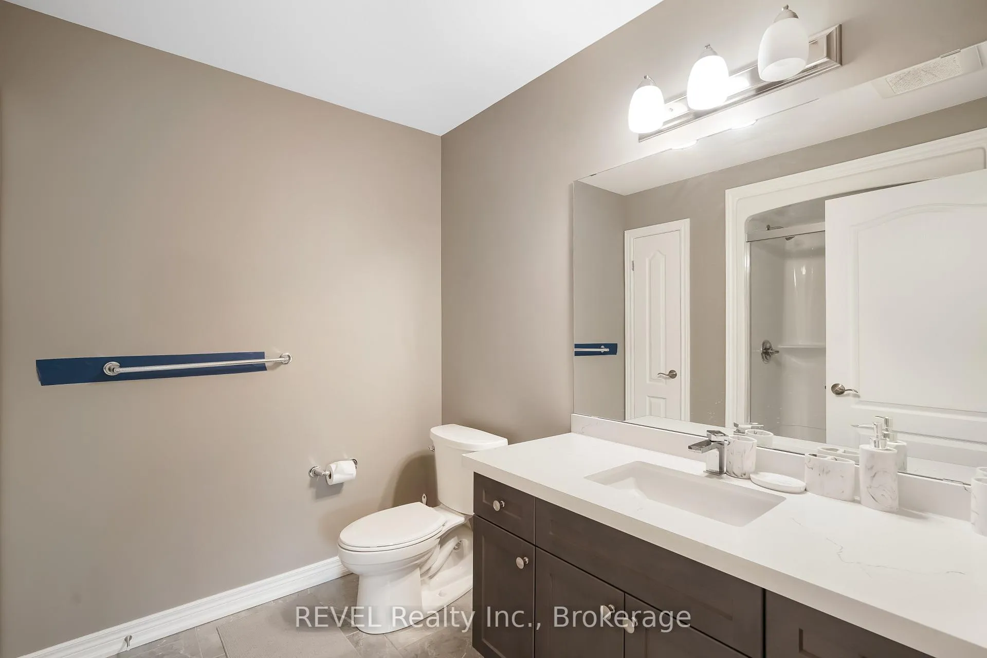 Photo 20 of 7185 Parsa Street, Niagara Falls, Brown — HOMEH