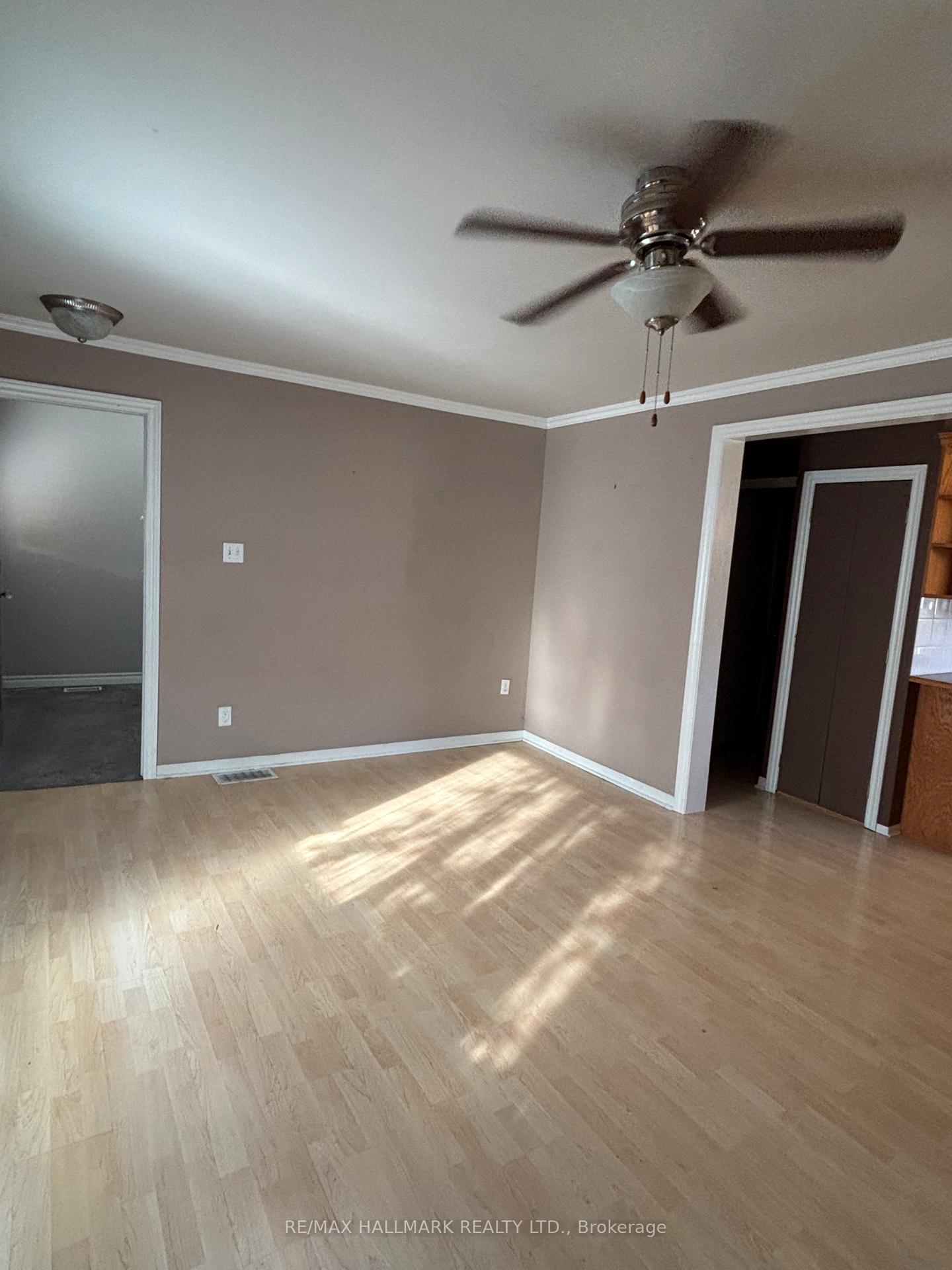 Photo 4 of 261 James Street, Oshawa, Central — HOMEH